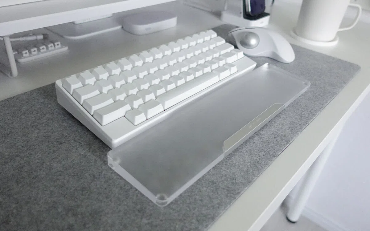 ATTACK SHARK】HHKB用にアクリルのパームレスト買ってみた｜shunsuke