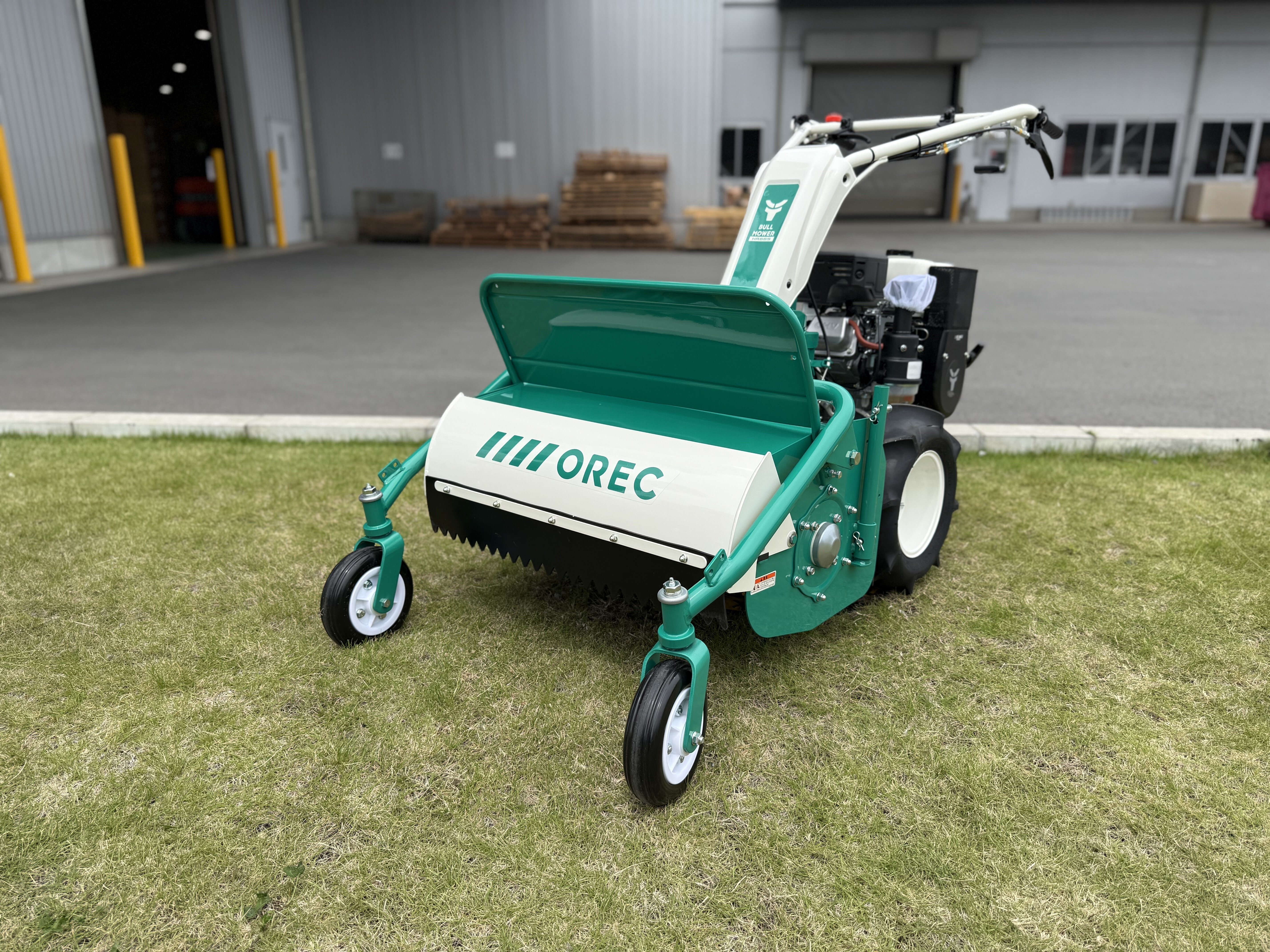 長い草もしっかり粉砕。ブルモアーの性能は想像を超えていく。｜農