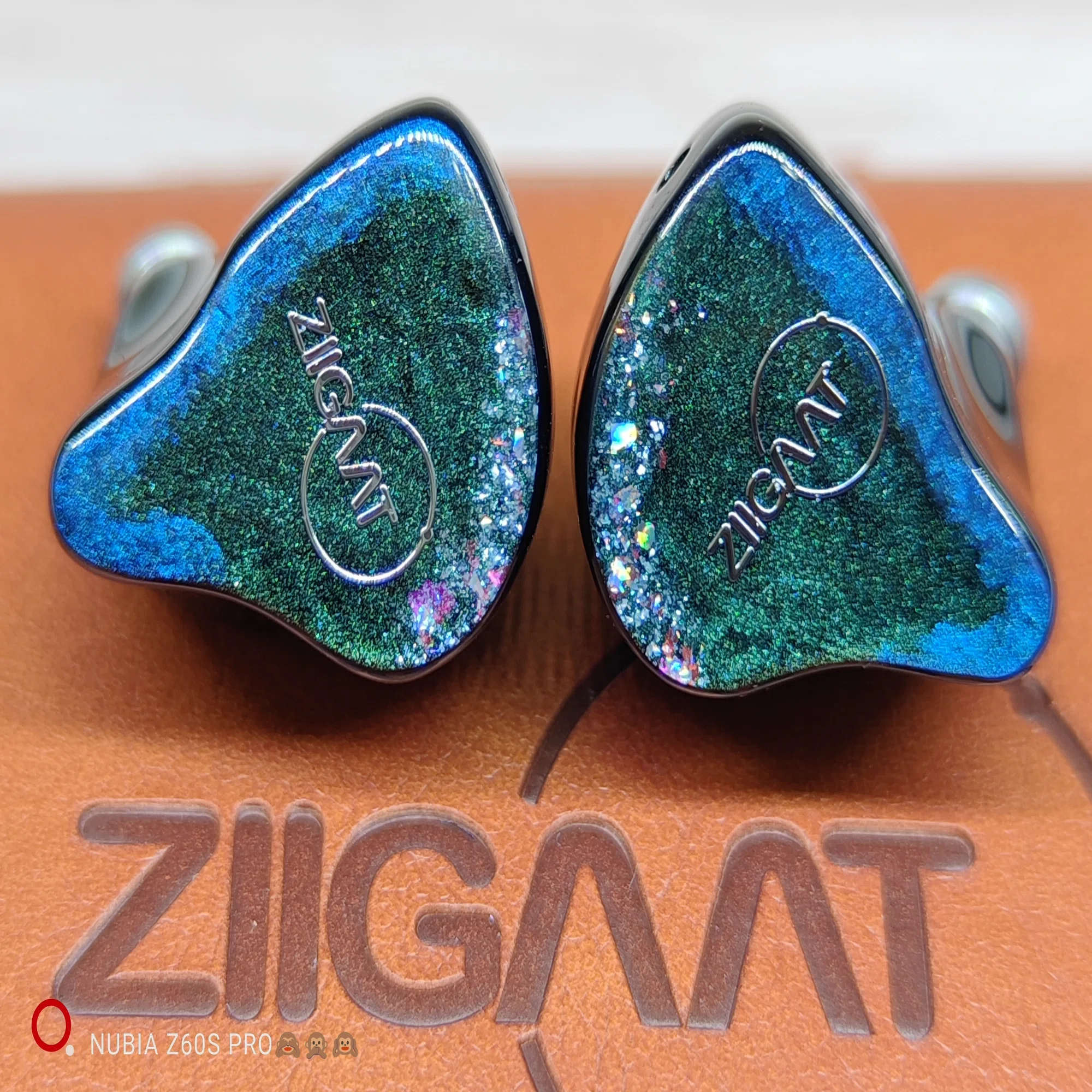 □ZiiGaat Luna Introduction｜イヤホンジャックと豆?@ポタオデ