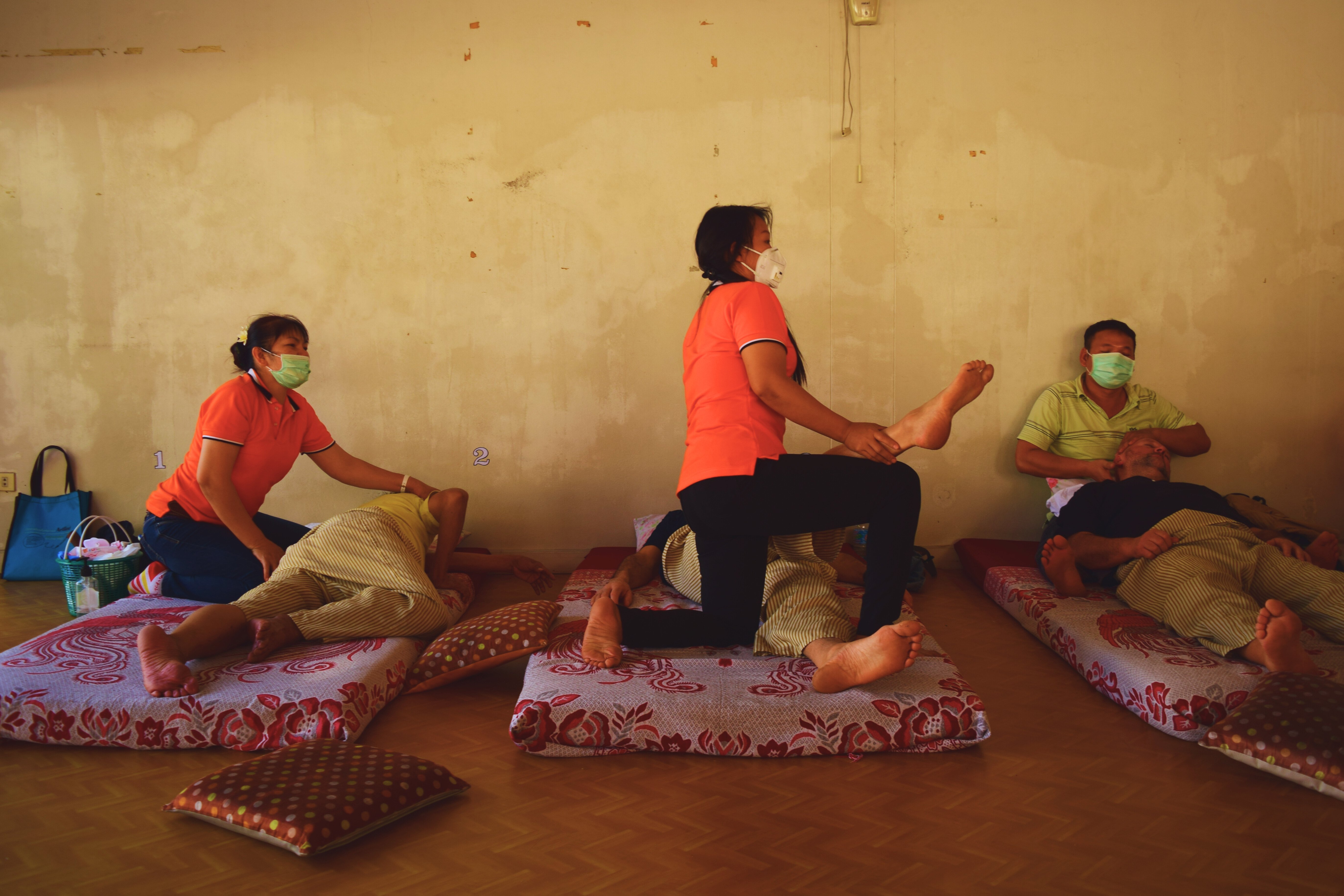 タイ】チェンマイの木槌マッサージ「トークセン」体験。音楽家がガチで