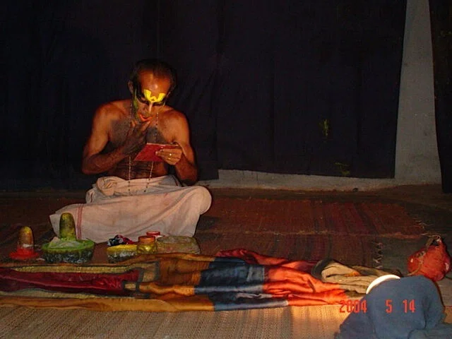 Musical Notes Peron Attached Around the World in 242 Days - India Part 2 - Kathakali Dance, Kochi ...