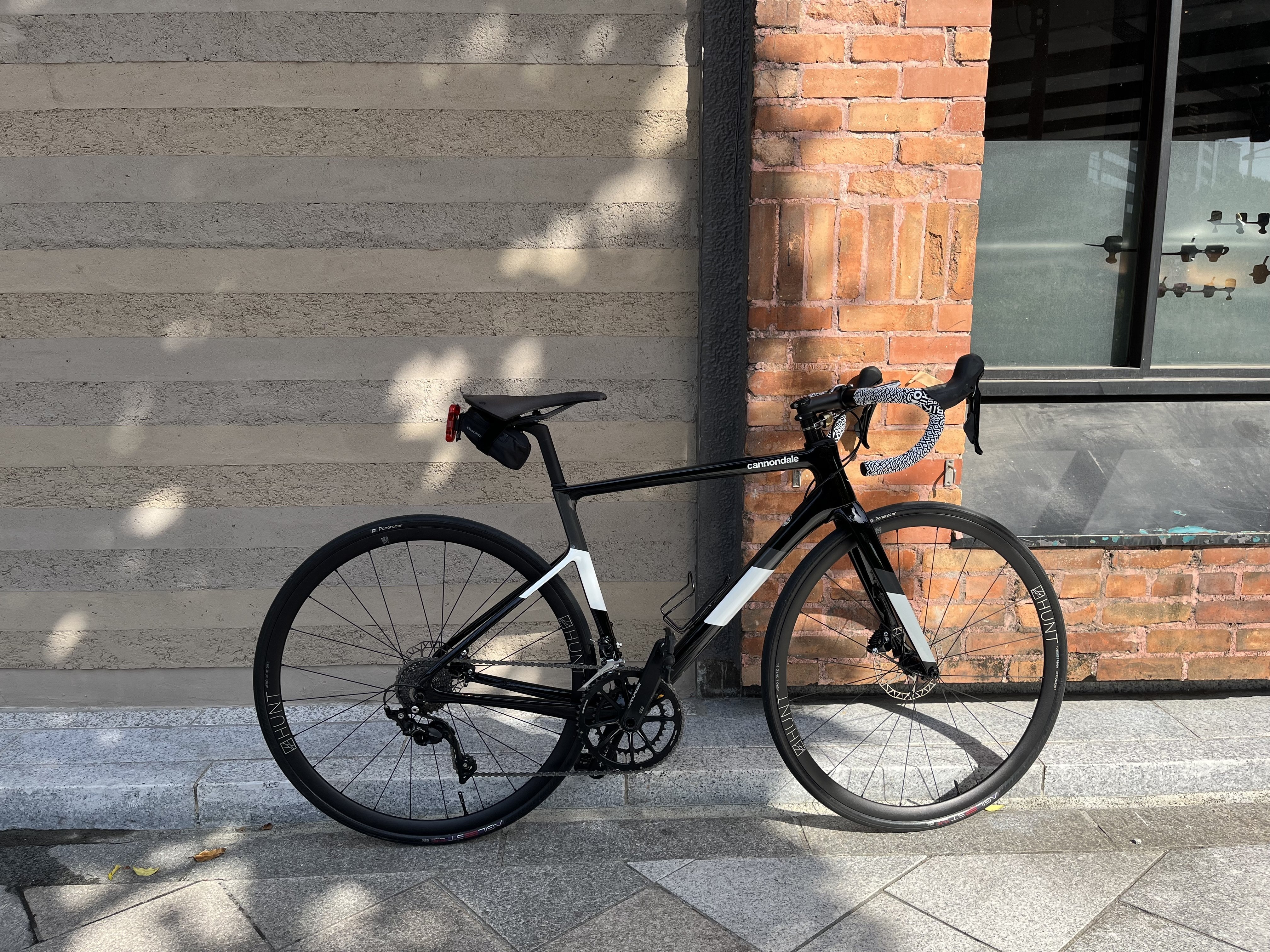超美品　CAAD10 新品部品多数 わたしは如何にして特に不要なロードバイクを増車したか