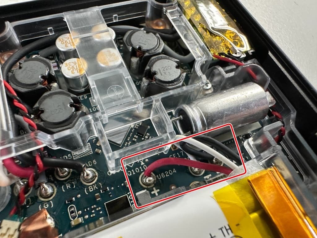 NW-ZX707のバッテリー交換を9878円で対応中！起動しない症状が無事改善