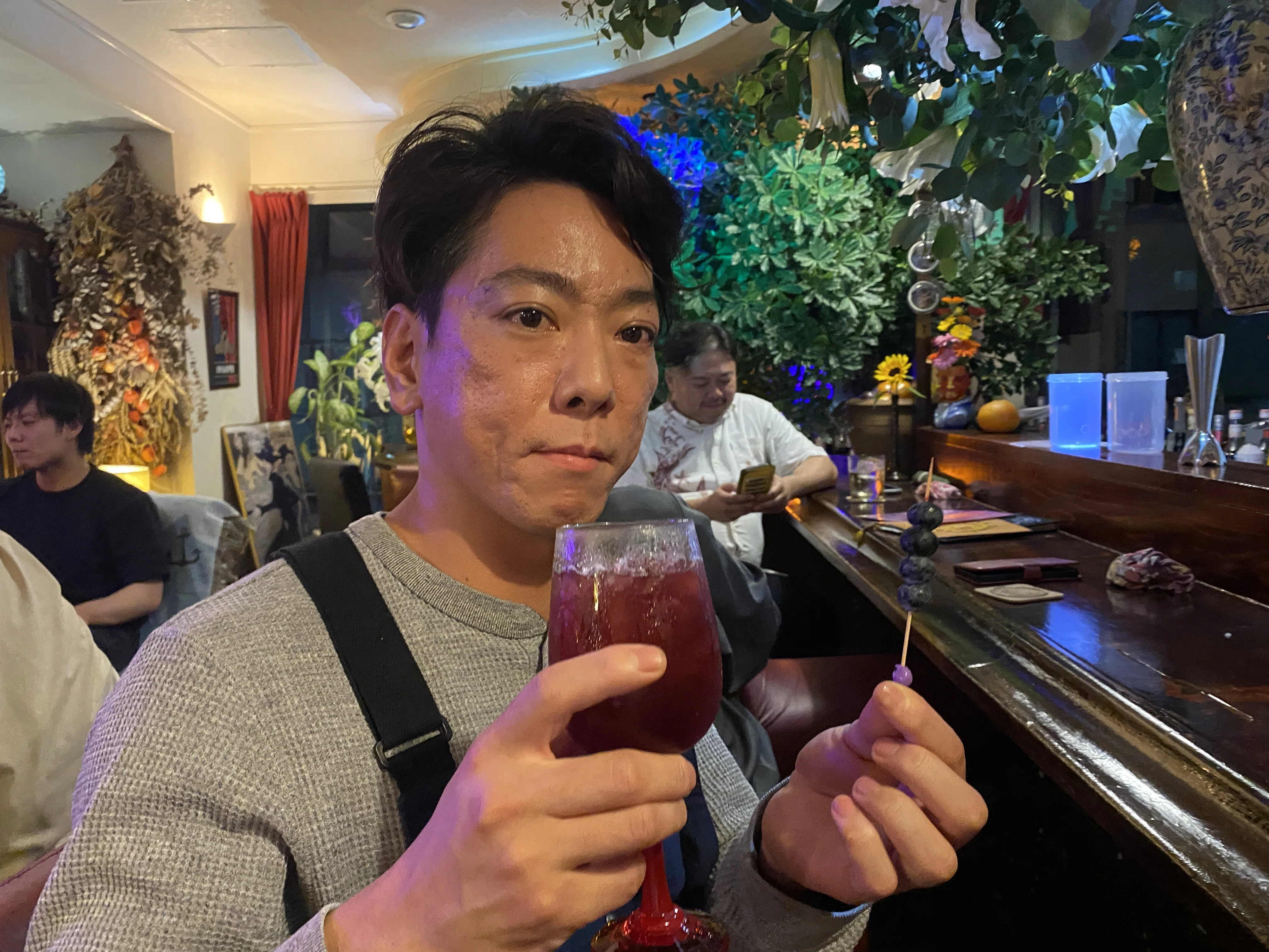 飲んで！踊って！楽しんで！コザ出身が教える、カオスなコザツアー