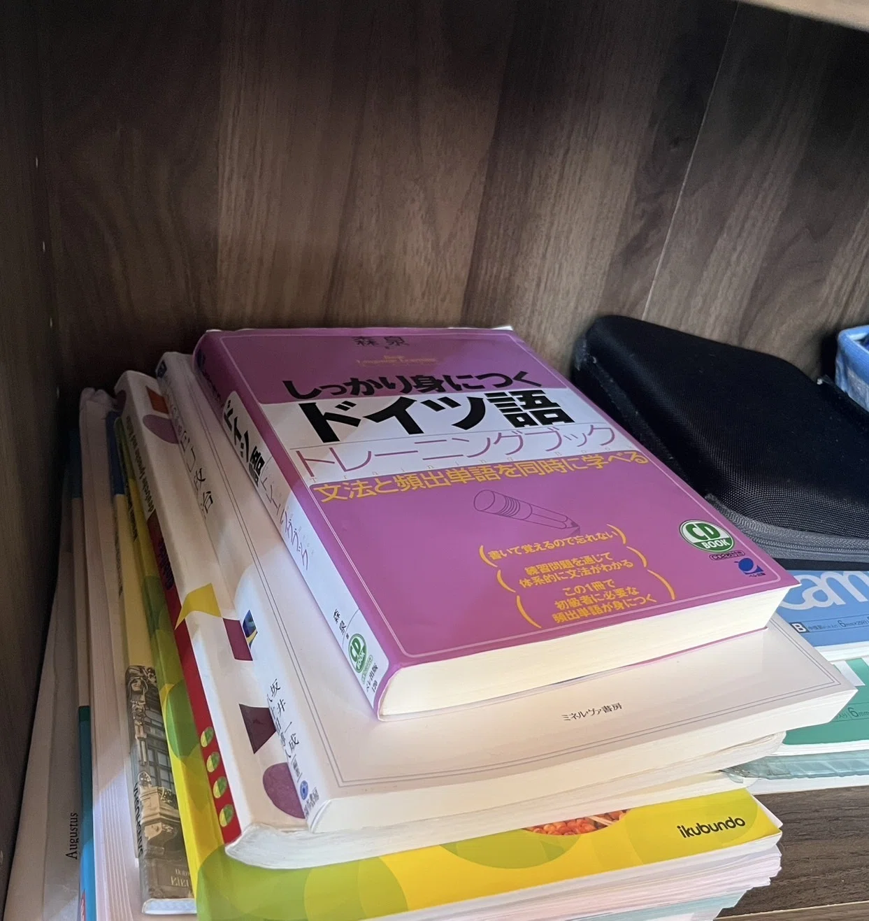 文系東大生の本棚(一部)、紹介します！｜kei