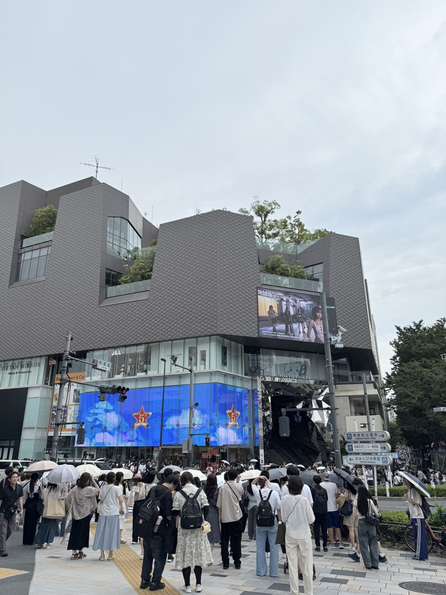 LE SSERAFIM DIFFERINT POP UP STORE AT OMOKADOーー推し活旅#02｜うぃ