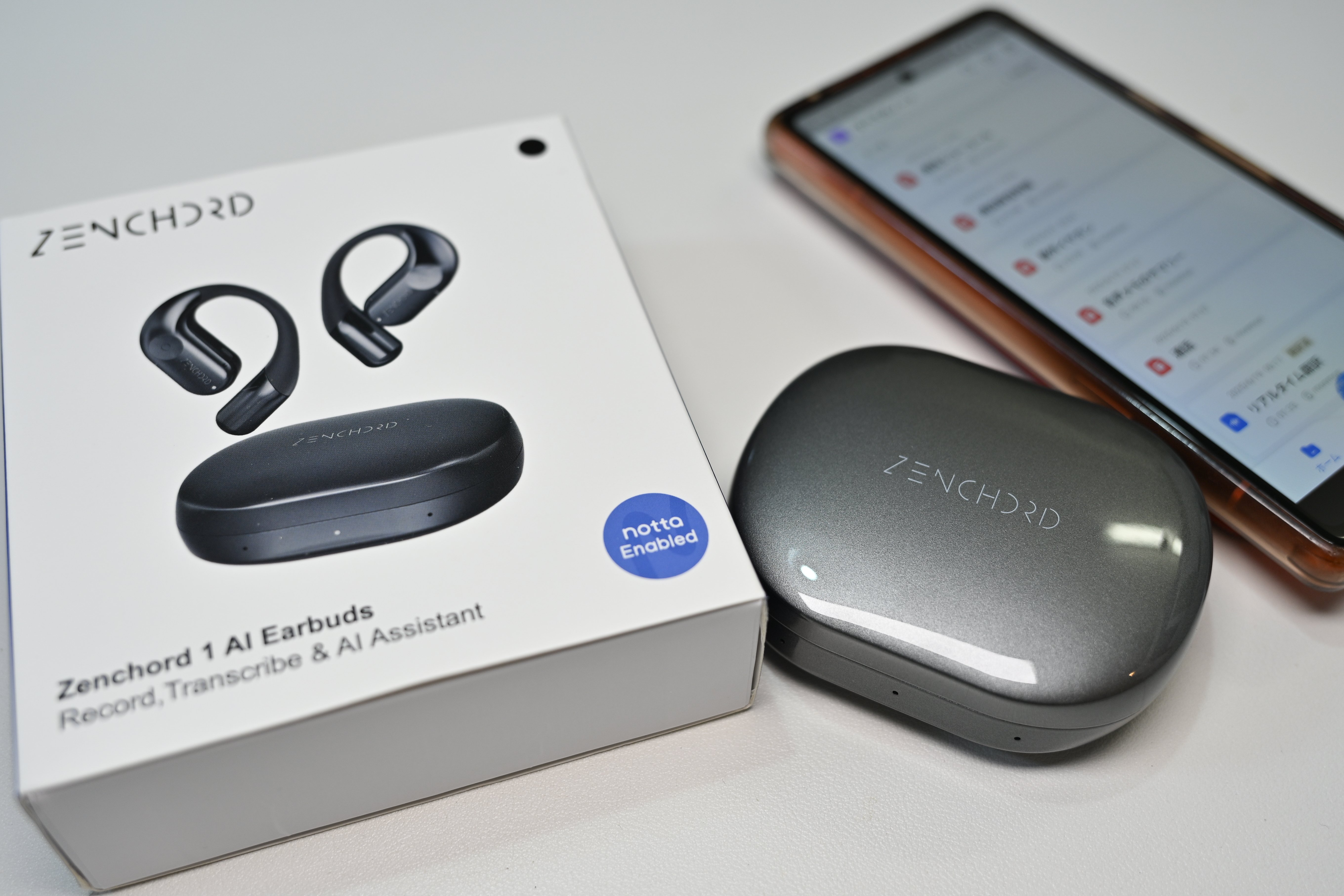 Zenchord 1 AI搭載ワイヤレスイヤホン Notta 4,000社導入のAI音声認識技術を搭載。次世代イヤホン「Zenchord