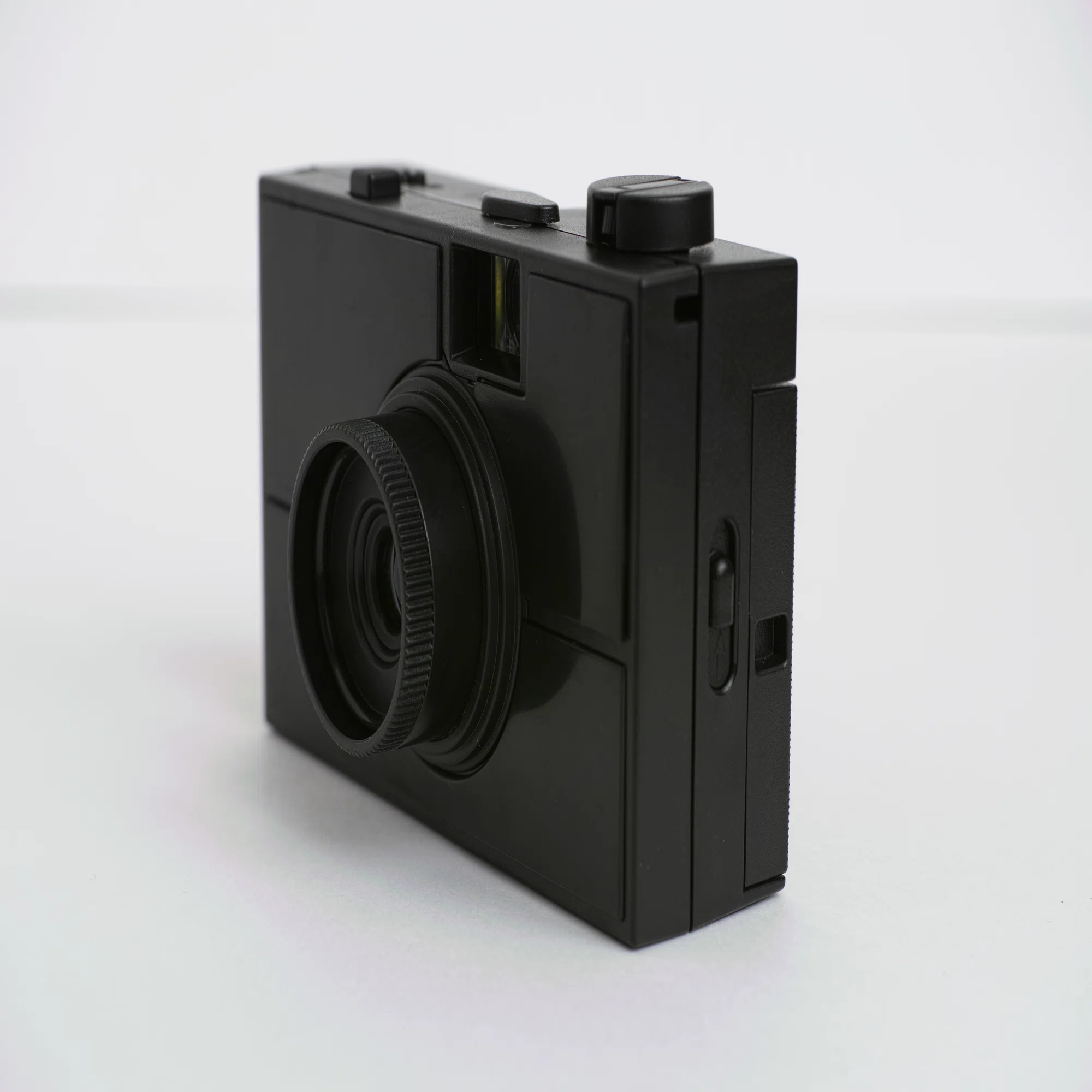 Review] Plastic Model Camera 