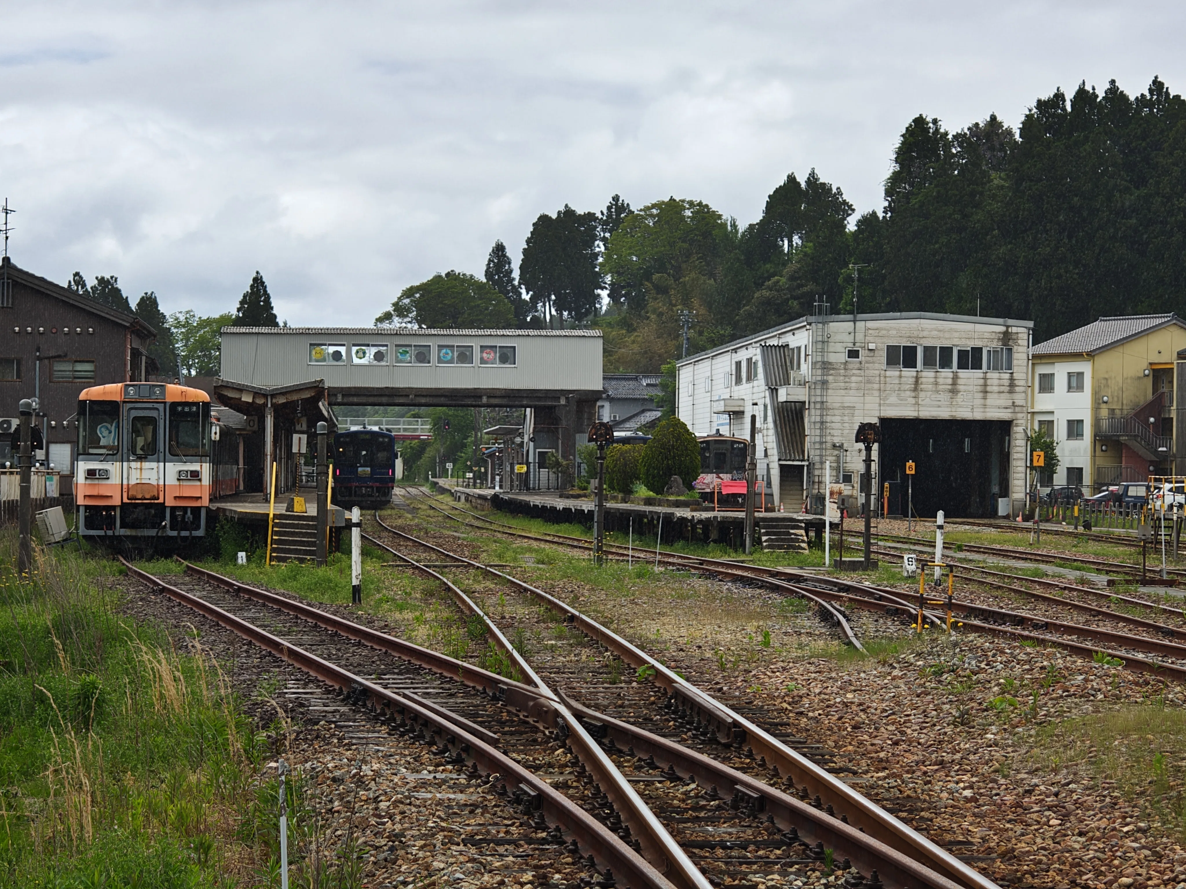 能登路の旅 のと鉄道七尾線穴水駅(道の駅あなみず)｜赤山かいち 大阪