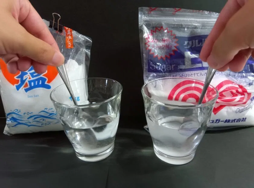 砂糖と食塩を水に溶かす実験~自由研究~#10|おもしろ実験大好きパパ