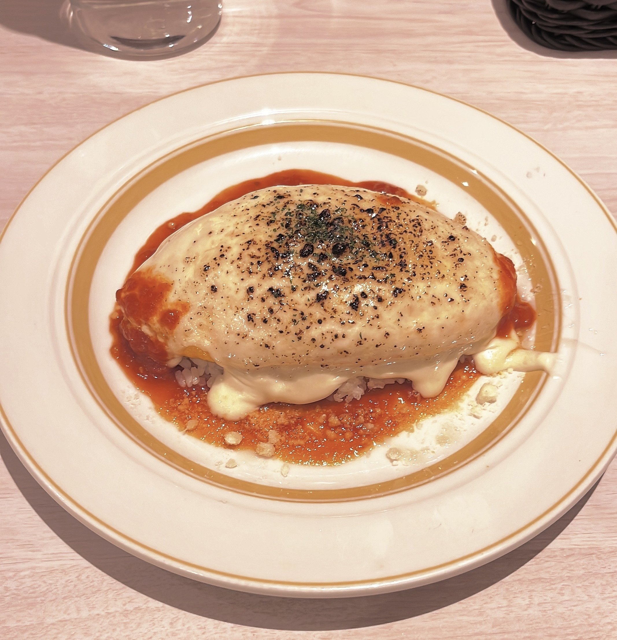 おむらいす ハンバーグオムライスのお店🍳 - 鉄板で作るオムライスと