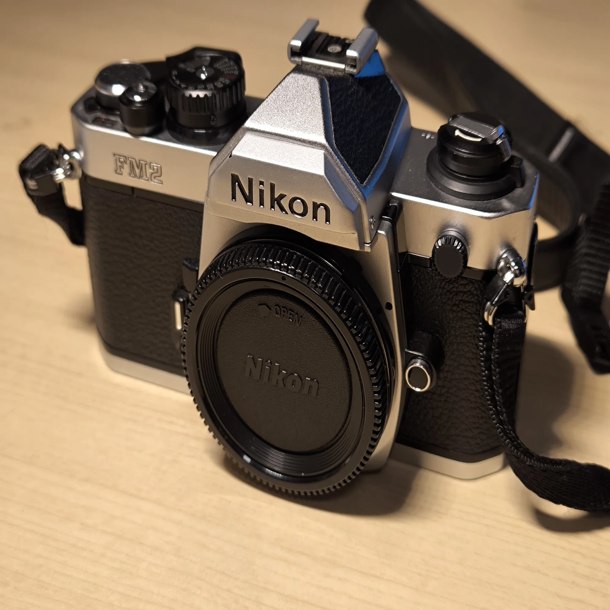 愛カメラ遍歴 Vol.7 ： Nikon New FM2と、あの頃の光をいま見るという 