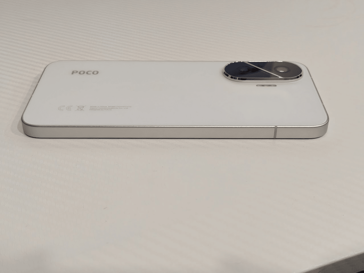 POCO F7開封レビュー｜カトユー