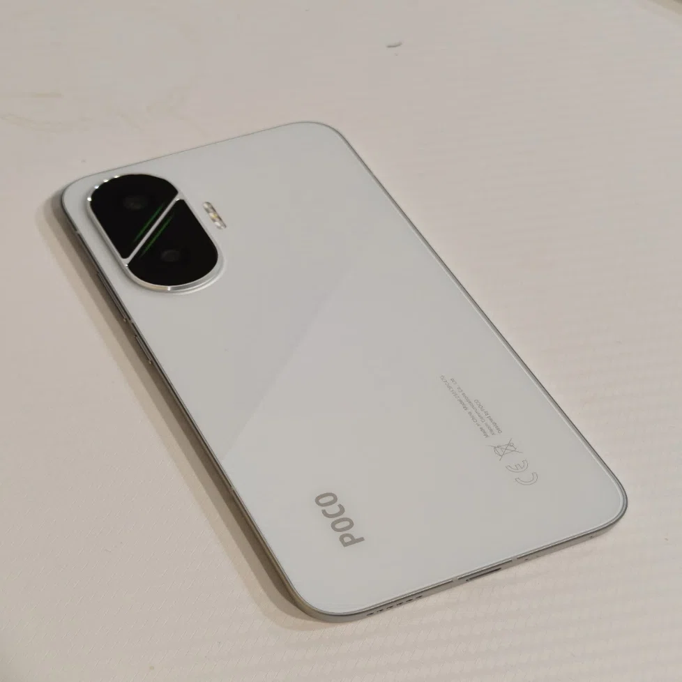 POCO F7開封レビュー｜カトユー