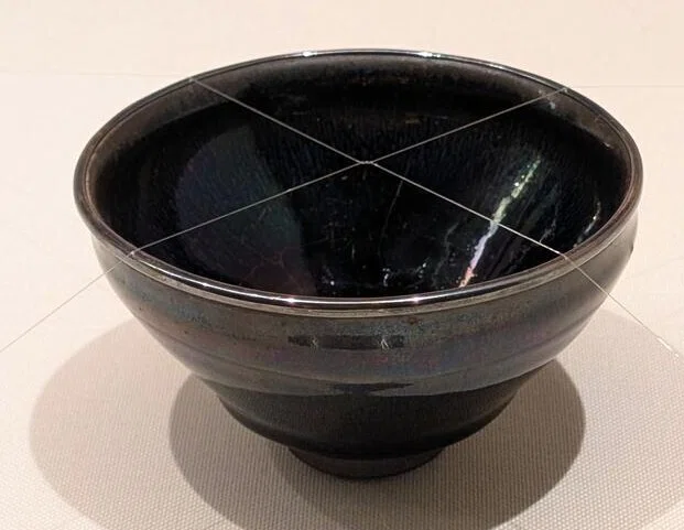 曜変・油滴・禾目に柿。静嘉堂文庫の天目茶碗シリーズ大公開【黒の奇跡
