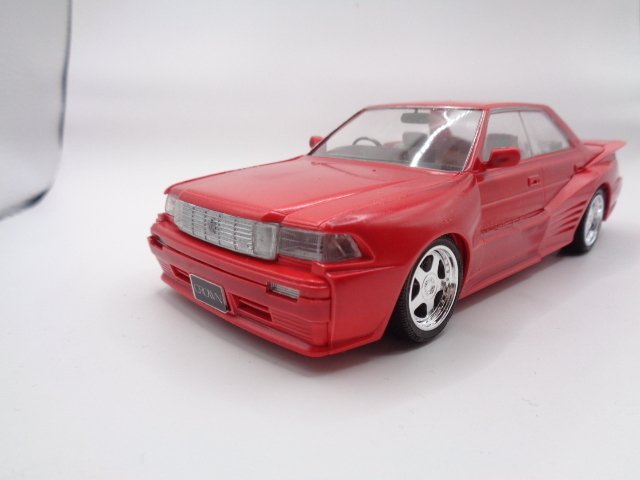 1/24 アオシマ ザ・チューンドカー UZS131クラウン ブリスタースタイル
