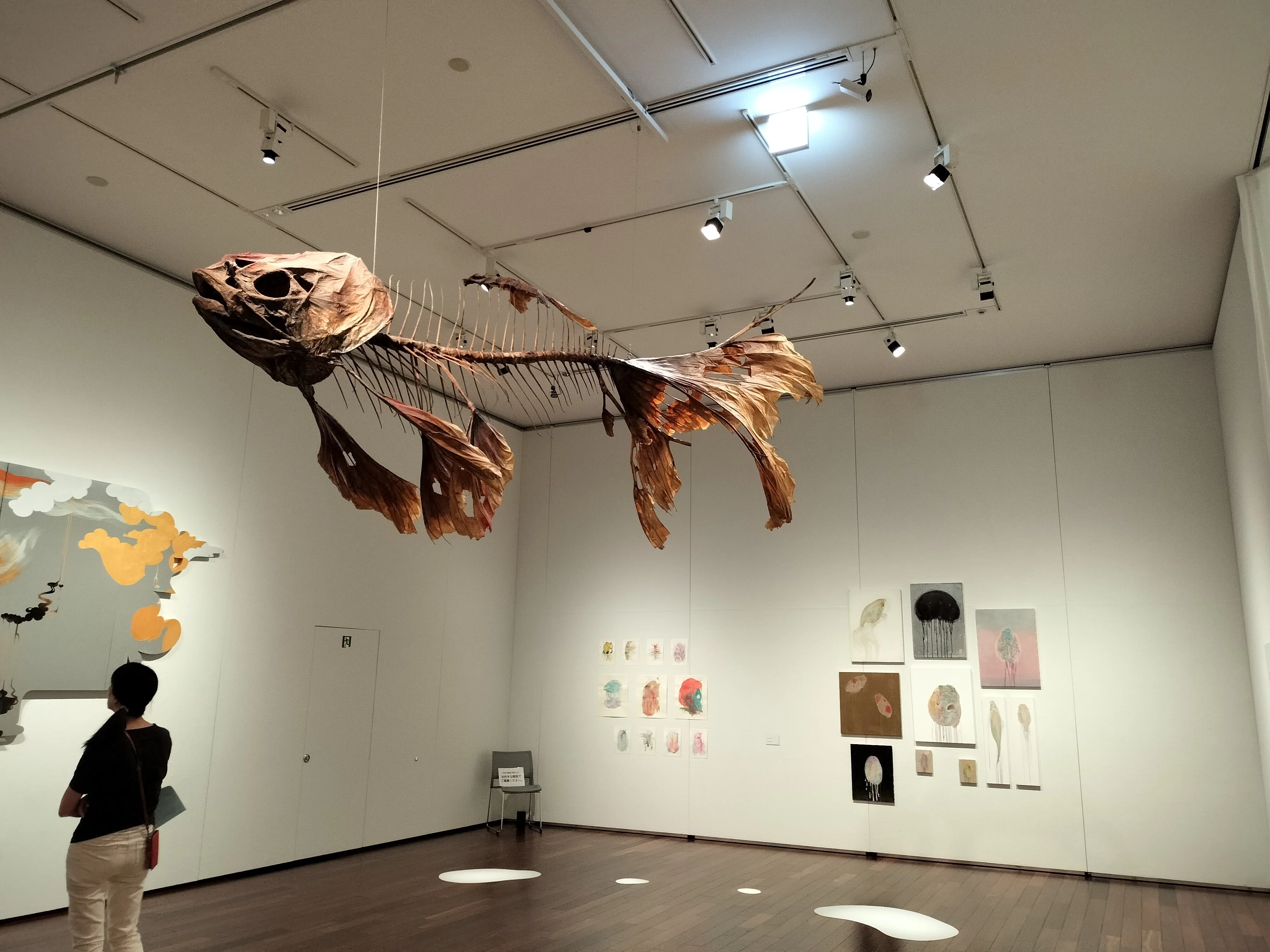 金魚絵師深堀隆介展‐水面のゆらぎの中へ‐に行ってきました｜黒崎すみれ