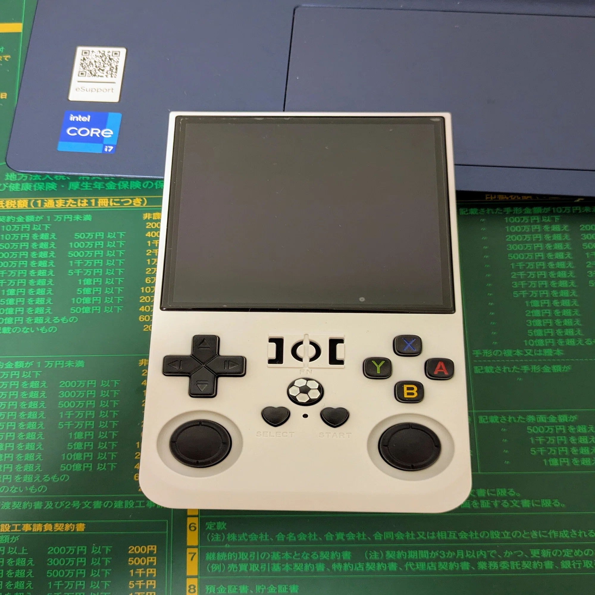 R36 MAX 開封の儀〜中華エミュレータ。ファミコンからPSPまで1台で 