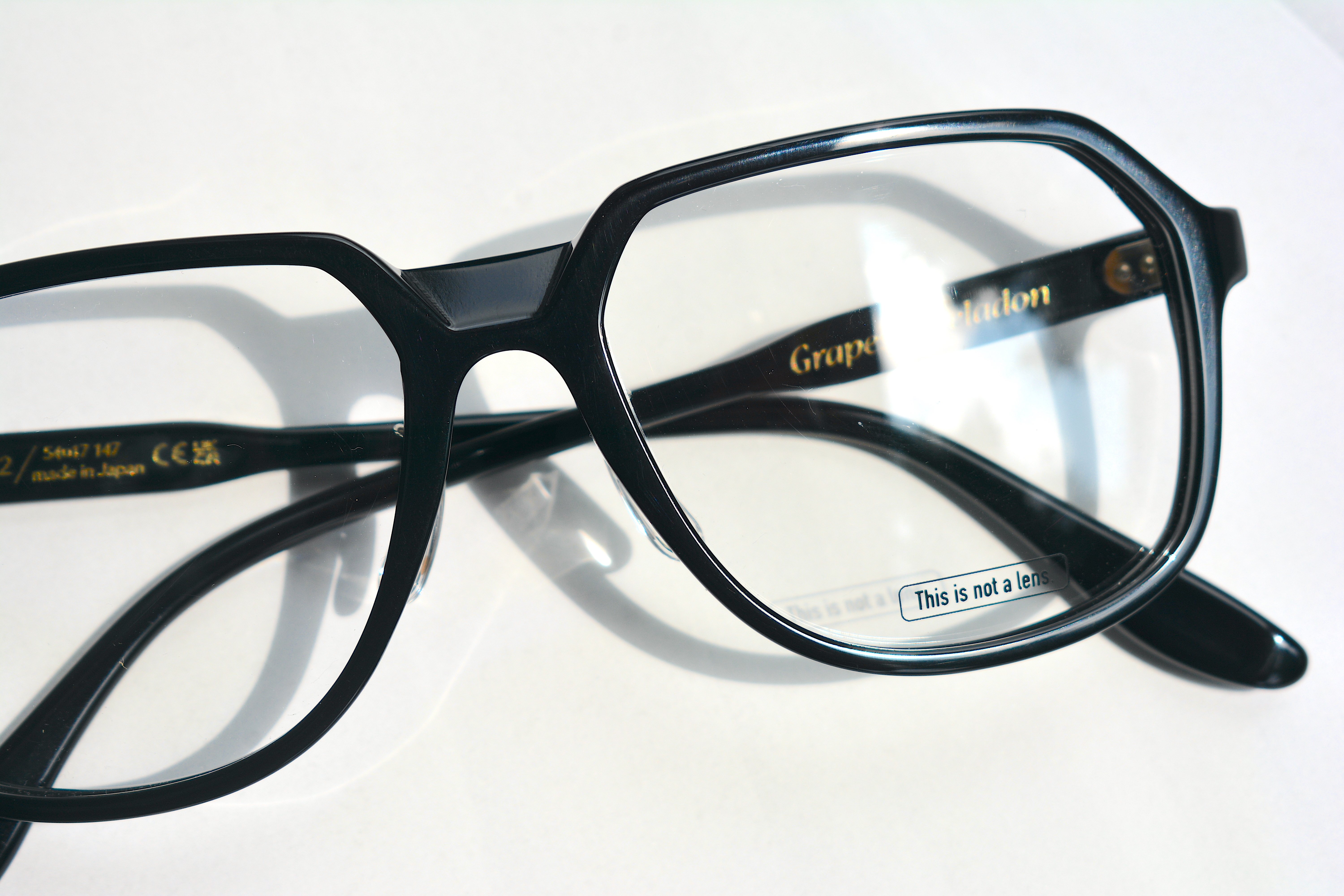 Grapes&Celadon 別注モデル グレーフラットレンズ Grapes & Celadon / グレープス・アンド・セラドン│3 new models