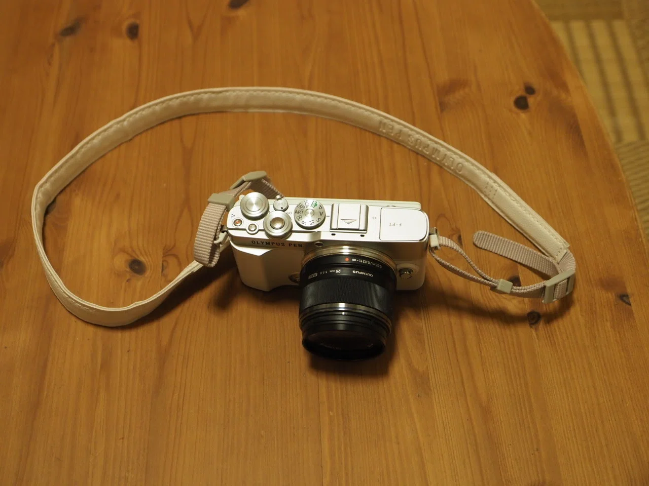 OLYMPUS PEN E-PL6 ＋lumix 25mm f1.7 ブラック ミラーレス一眼