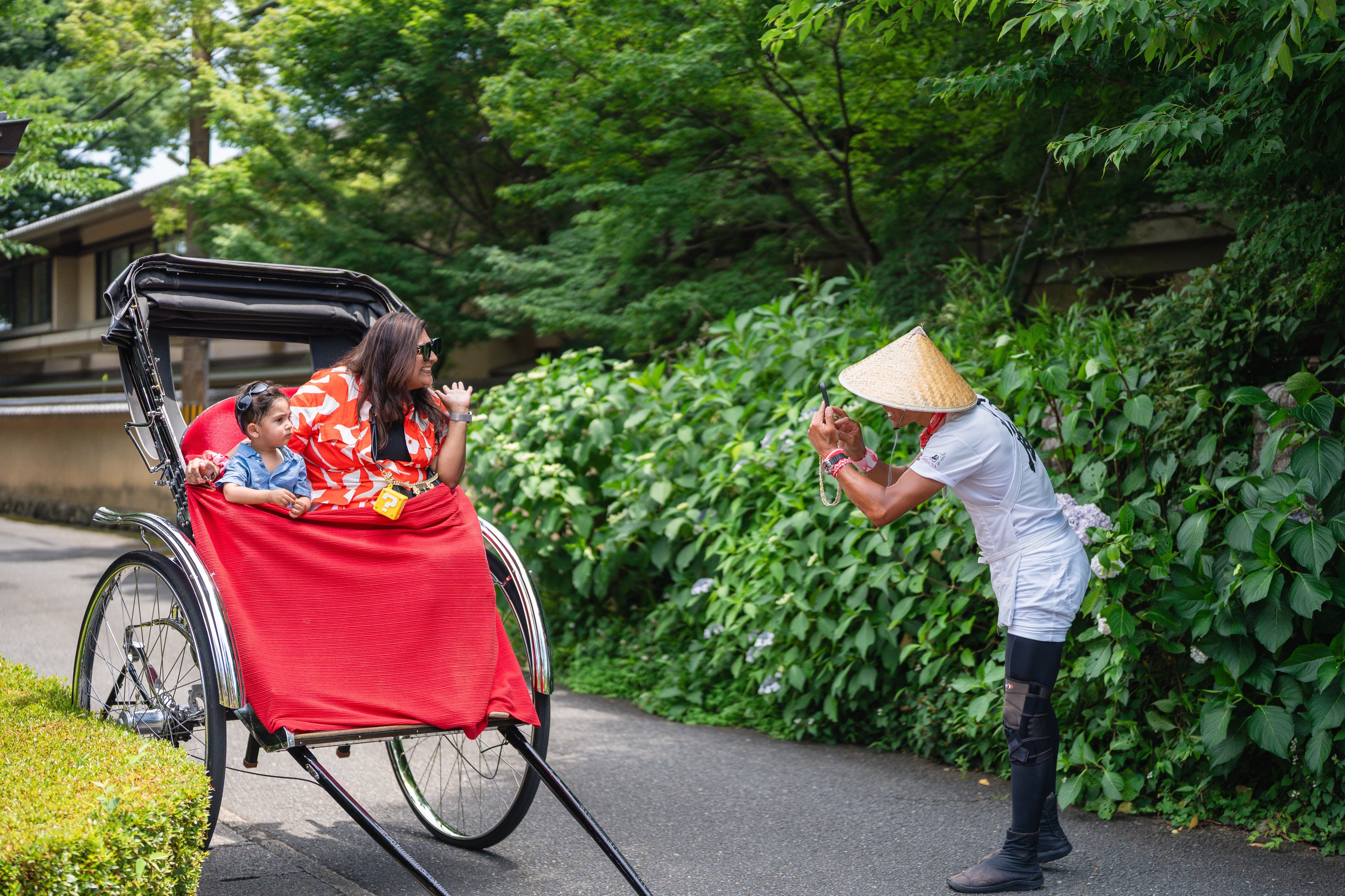 時代に逆らう文化を届ける——えびす屋俥夫・中山さんが語る“人力車の