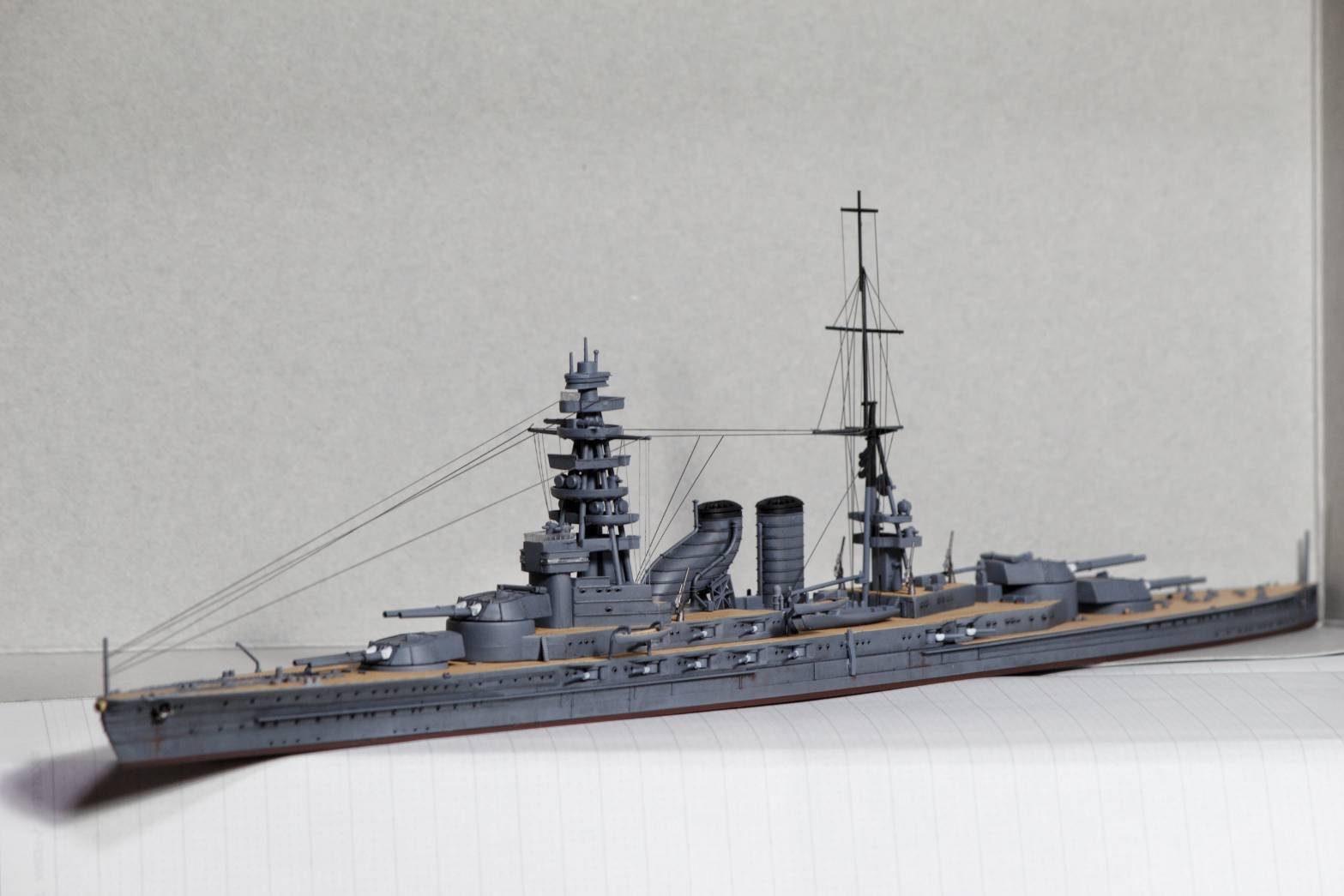 戦艦長門 (湾曲煙突) 1/700 完成品 1/700 戦艦「長門」（屈曲煙突時）フルディテール完成品｜艦船