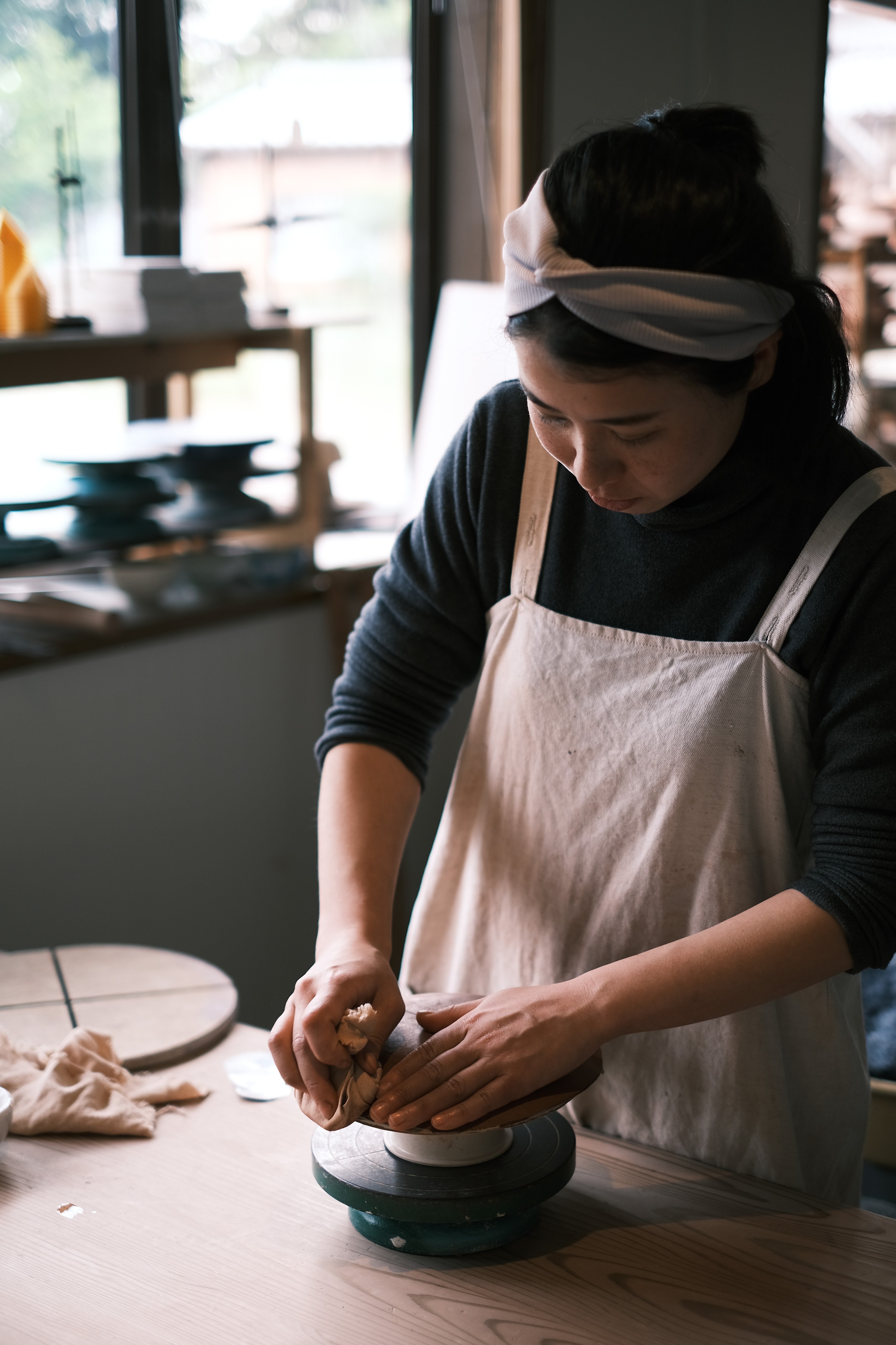 取材日記】つくりての現場から vol.7 ～スリップウェアのうつわ、白磁