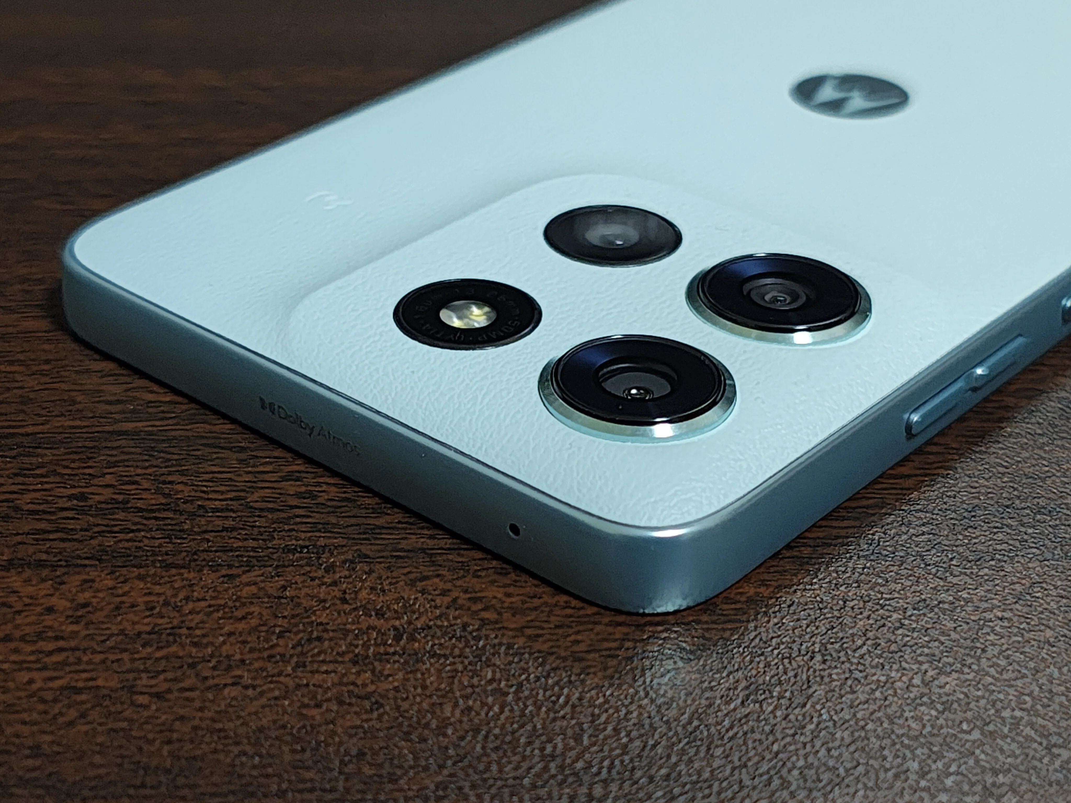 moto g66y 5G レビュー！おしゃれで高耐久、ただし重量もアップ｜吾妻