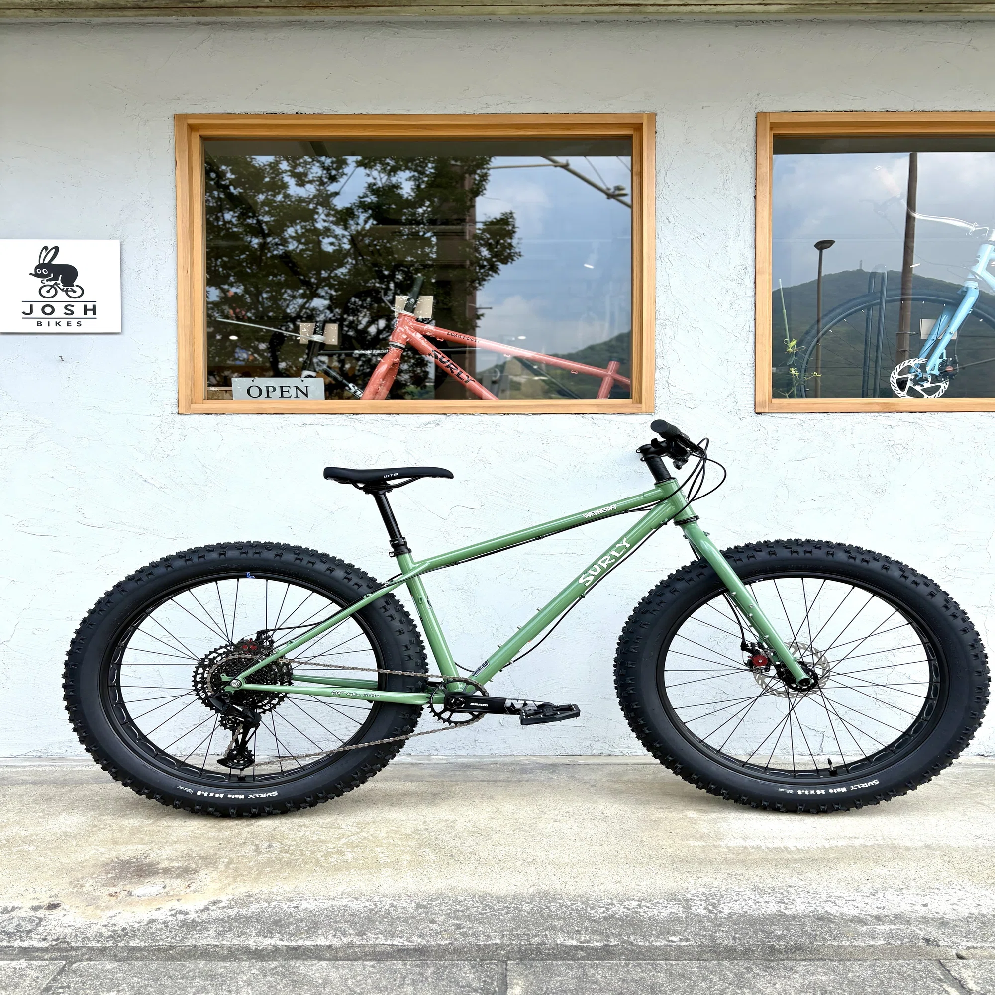 ? New Bike Day！通勤にも冒険にもぴったりなSurly「Wednesday」をご 