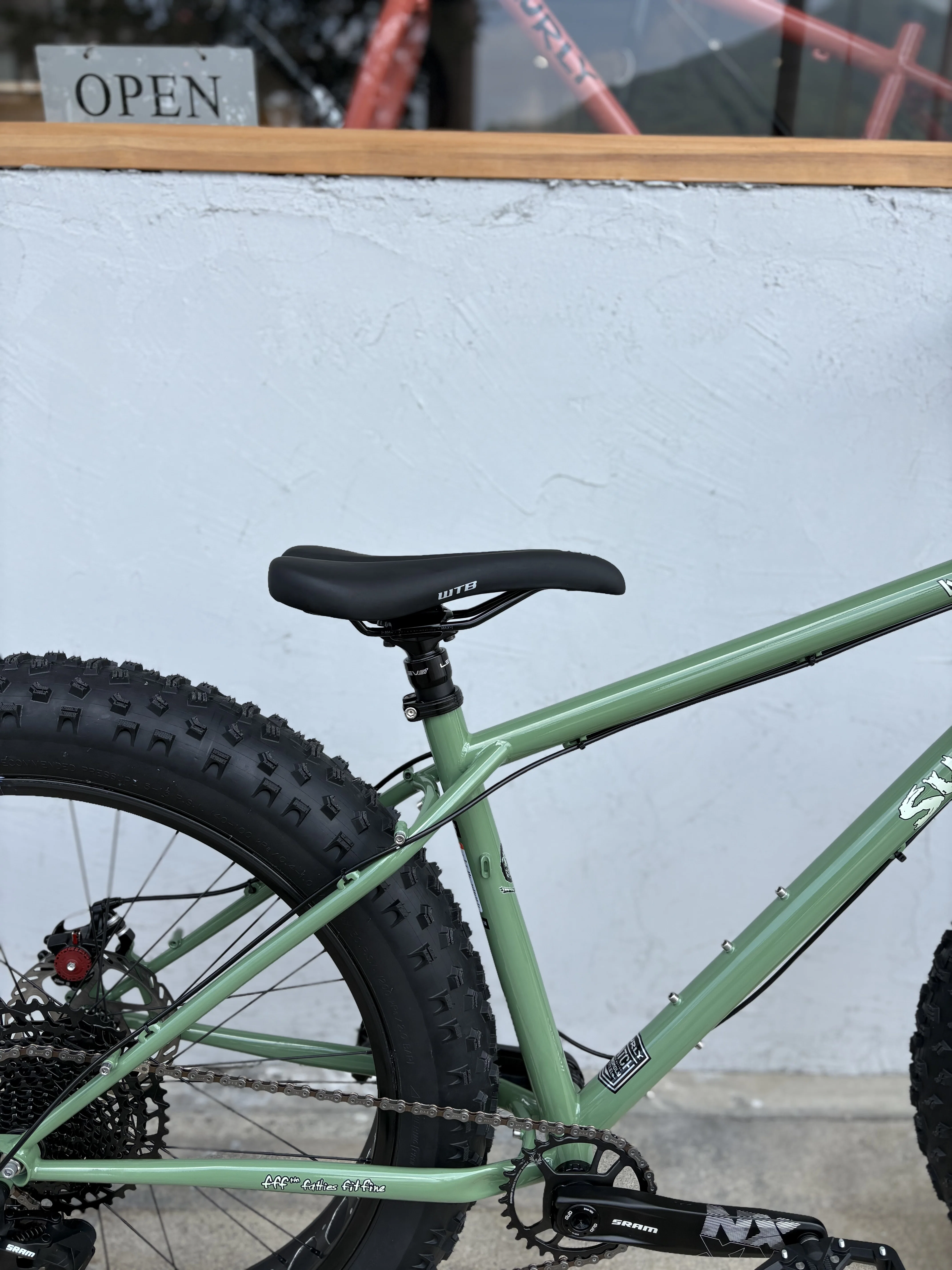 🏁 New Bike Day！通勤にも冒険にもぴったりなSurly「Wednesday」をご