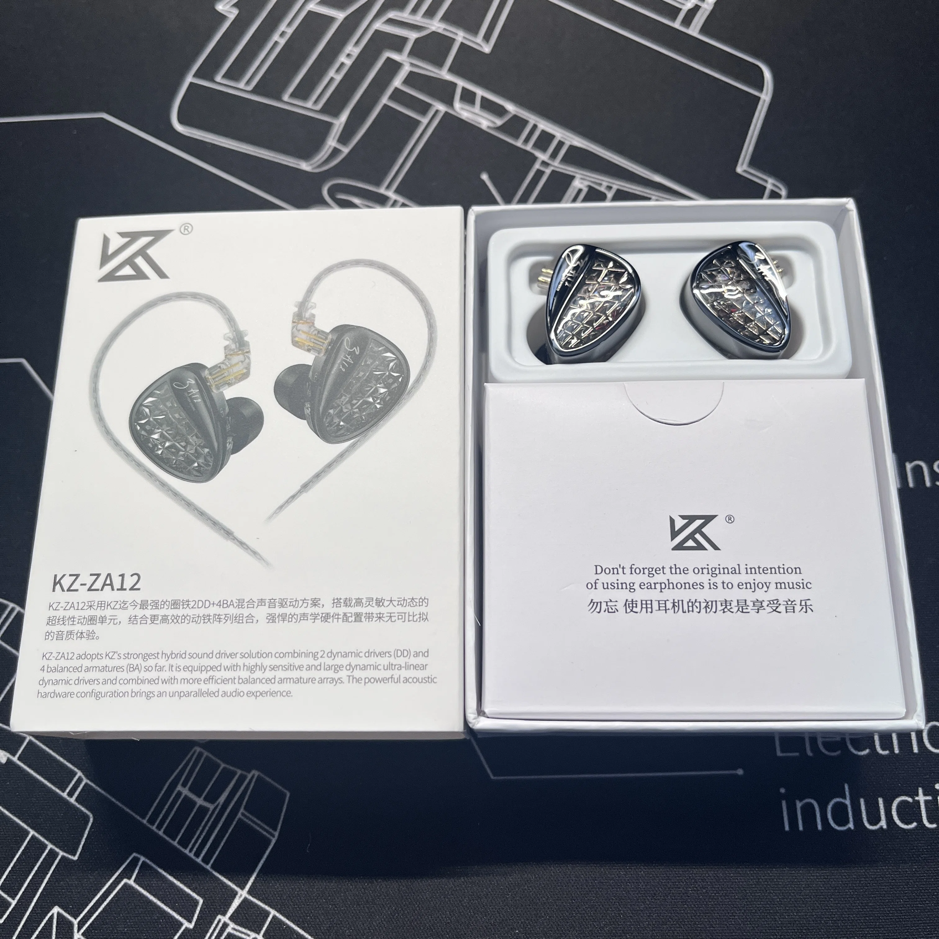 レビュー】♯9 Kz ZA12〜Kzらしいけどらしくない？？〜｜やまこ