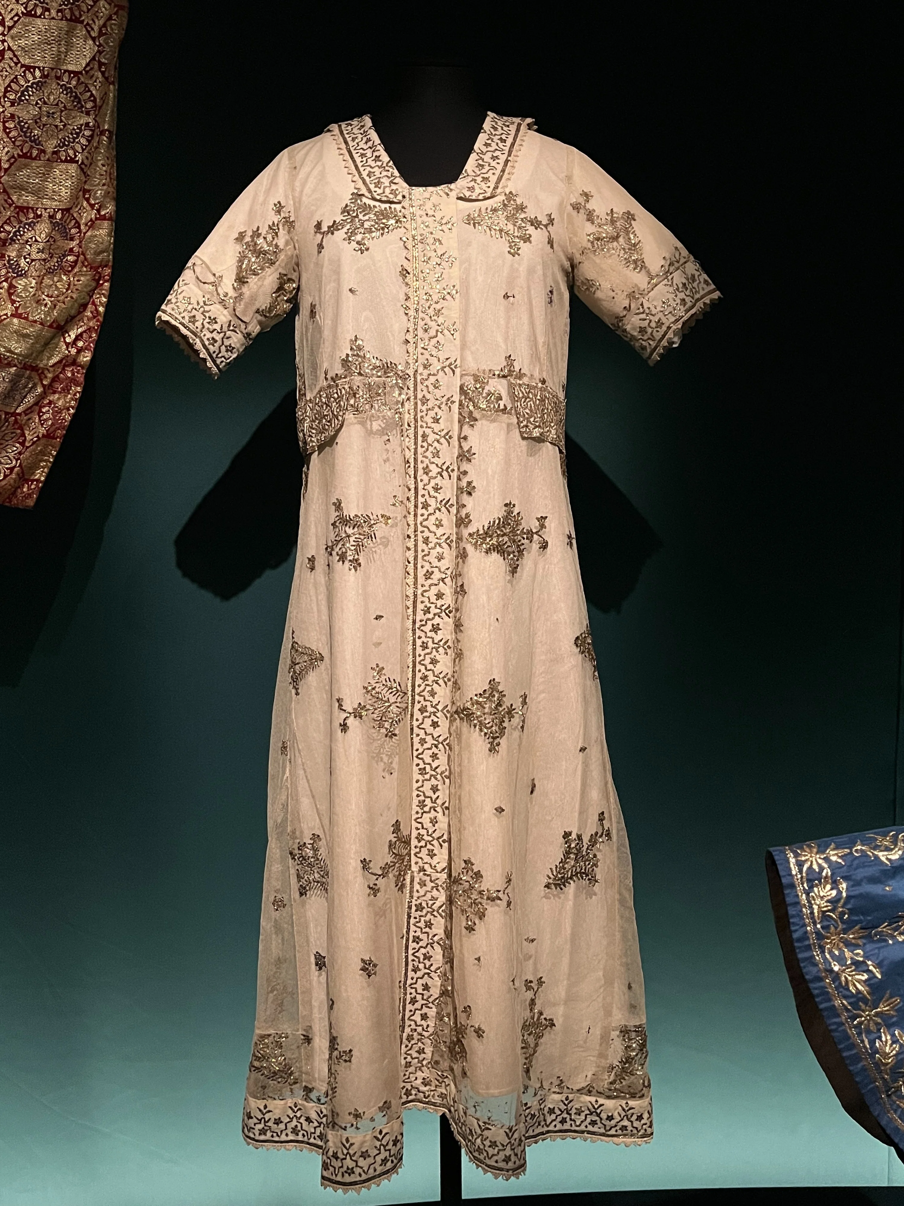フランスの衣装と刺繍 パリ衣装美術館 フランスの衣装と刺繍 パリ衣装
