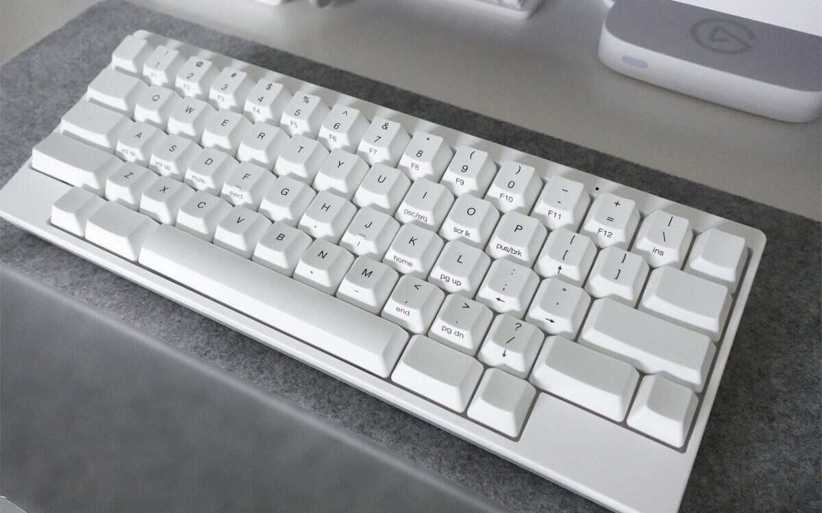 HHKB Studio 英語配列キーボード(雪) 本体+無刻印キーキャップ 楽天市場】HHKB Studioキートップセット (雪) 英語配列／無刻印
