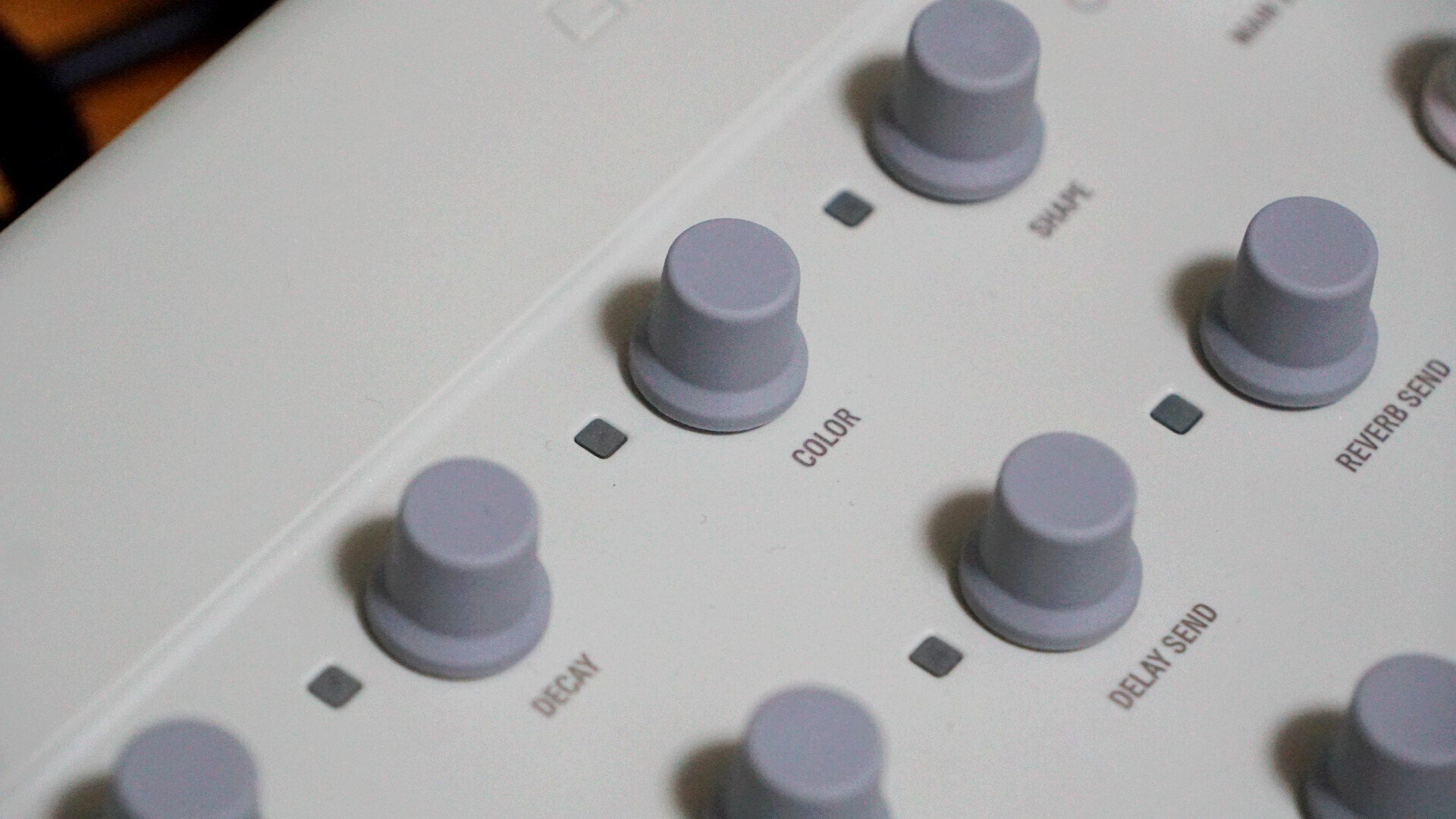 解説 】 CHORDマシン ➤➤➤ COLORノブによる コード構成音 の変化