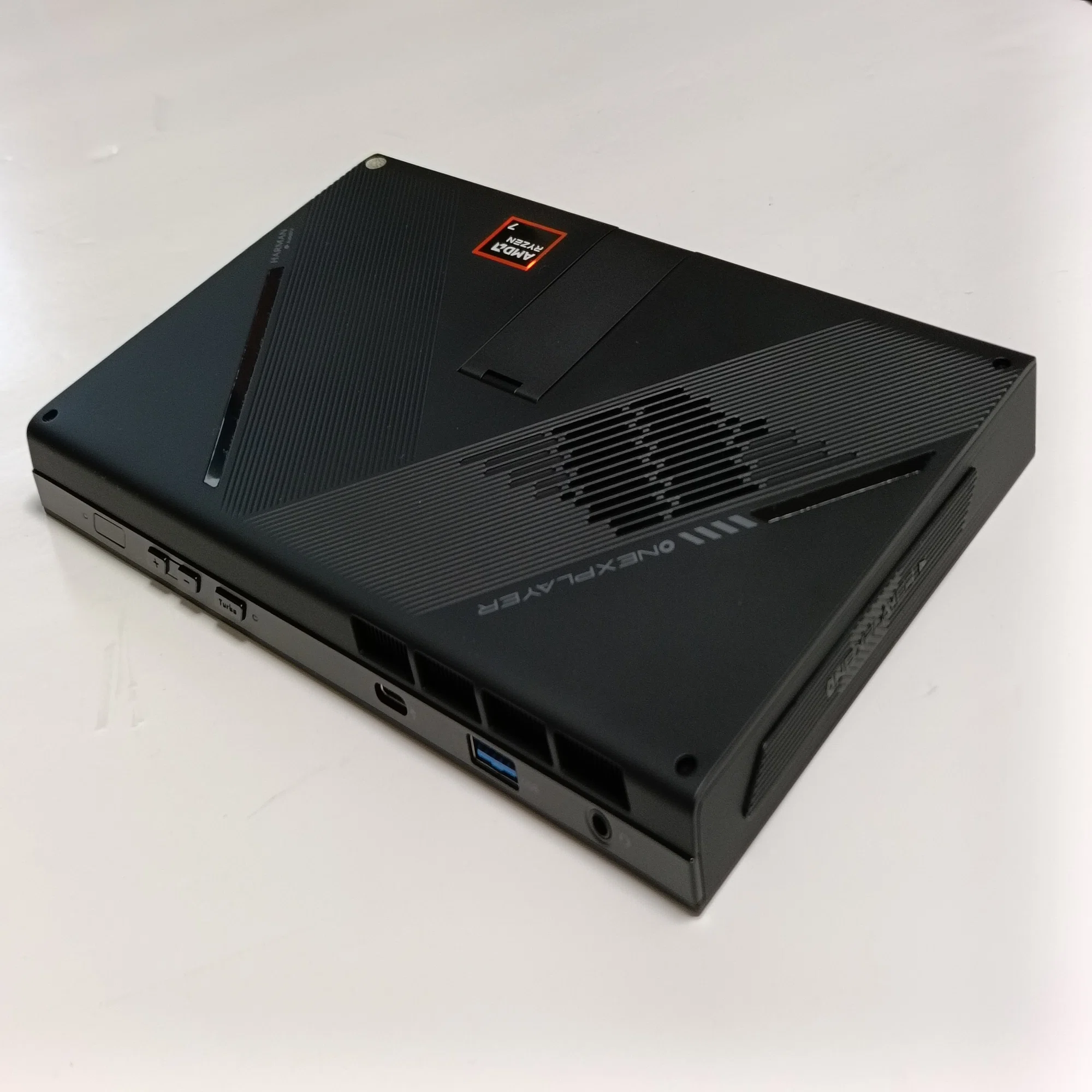 ONEXPLAYER X1 miniをメインPCにする｜神宮カミト
