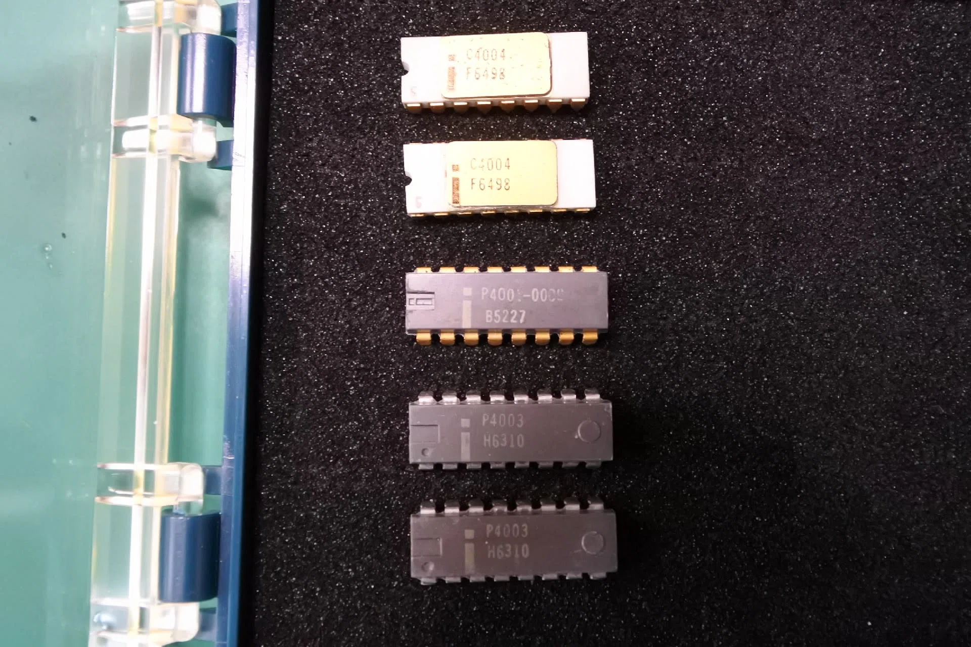 Intel 4004 (その1)｜Ryo Mukai