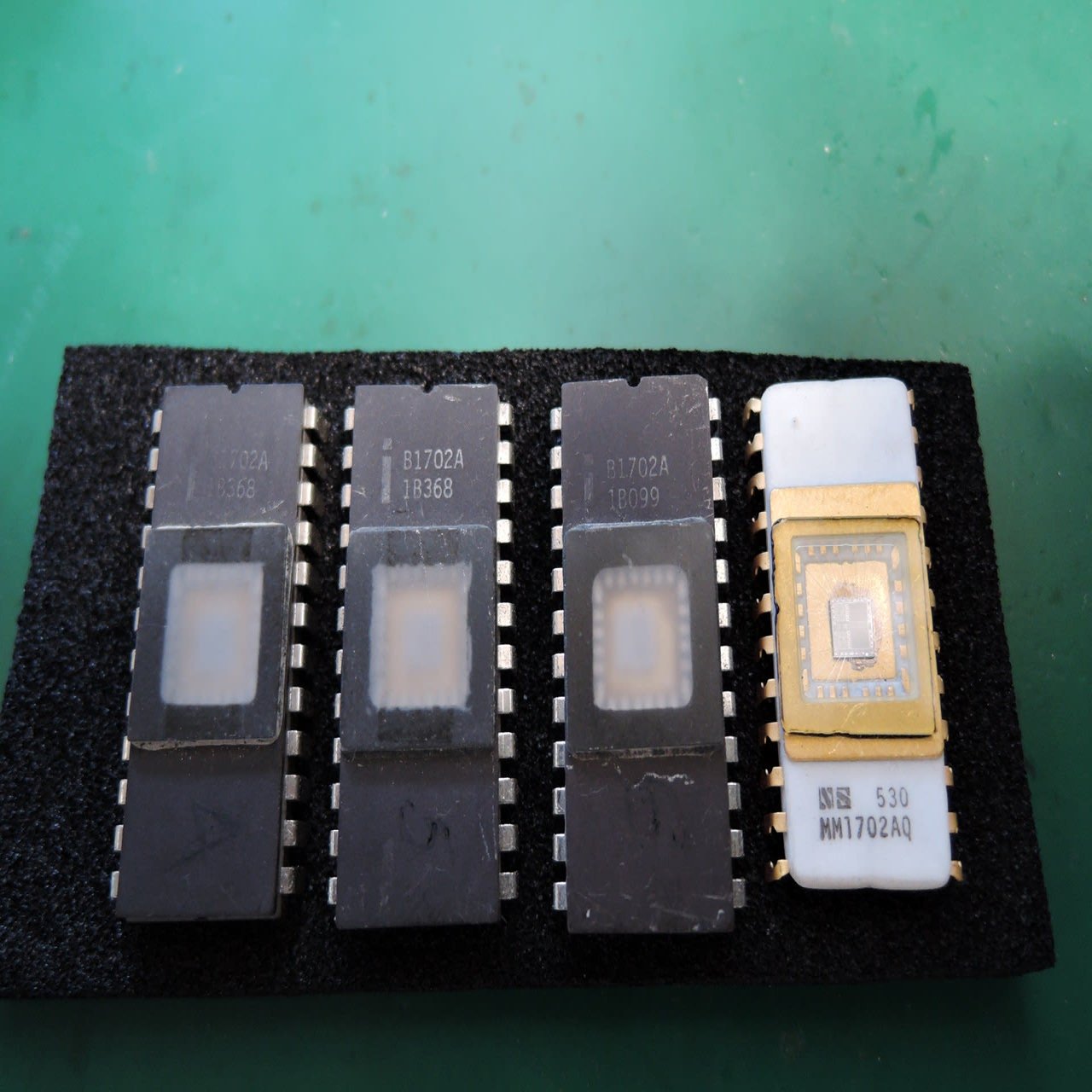 Intel 4004 (その3) 1702A EPROM用ライター(プログラマー)を自作する