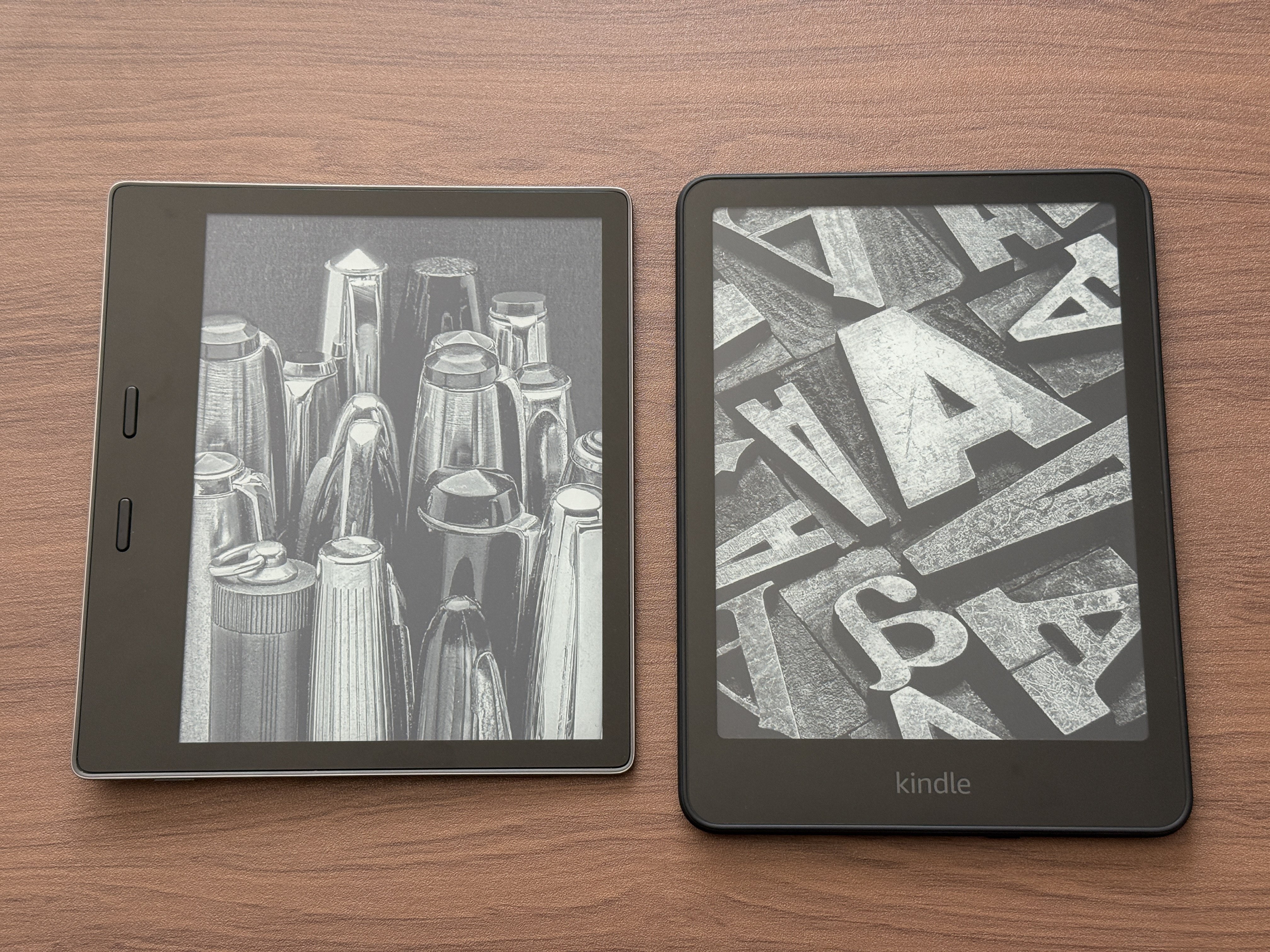 Kindle Paperwhite（第12世代）は、中身がほぼKindle Oasis
