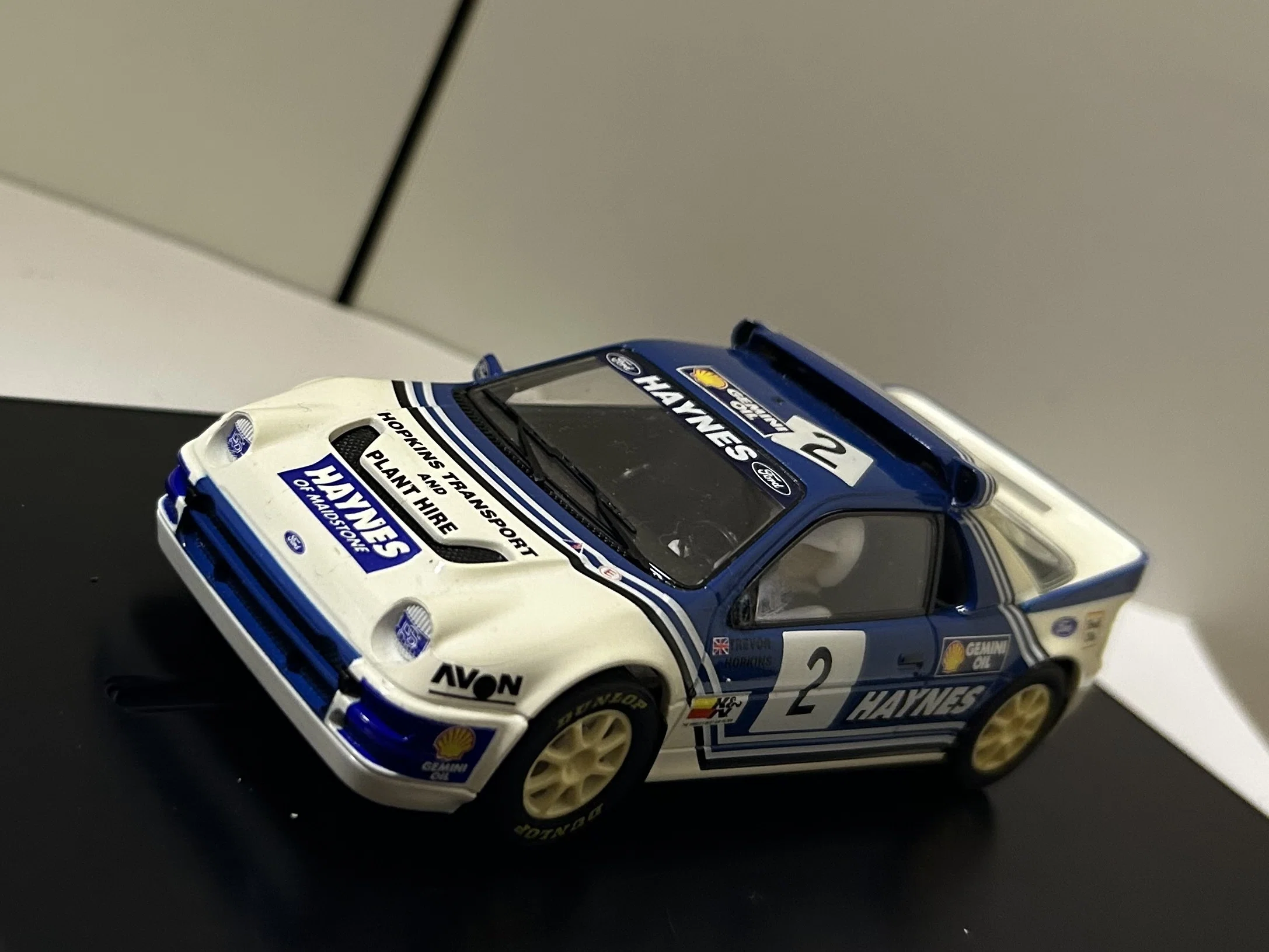 スロットカーレビュー] Scalextric Ford EU RS200 