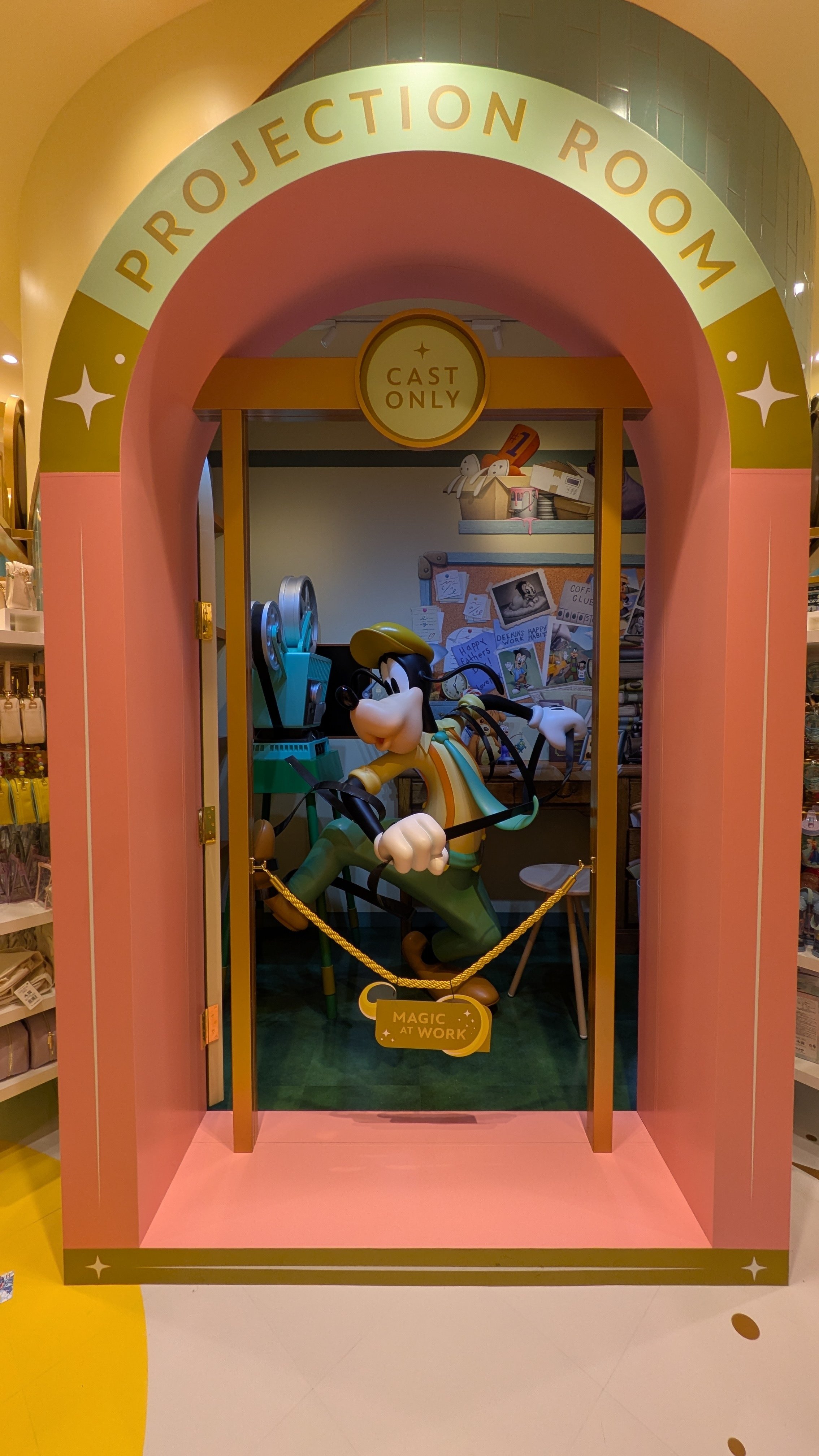 ディズニー　100周年　ステッカー　コンプリート　非売品 ディズニー100周年記念 非売品 イオンモール限定 シール ステッカー 6