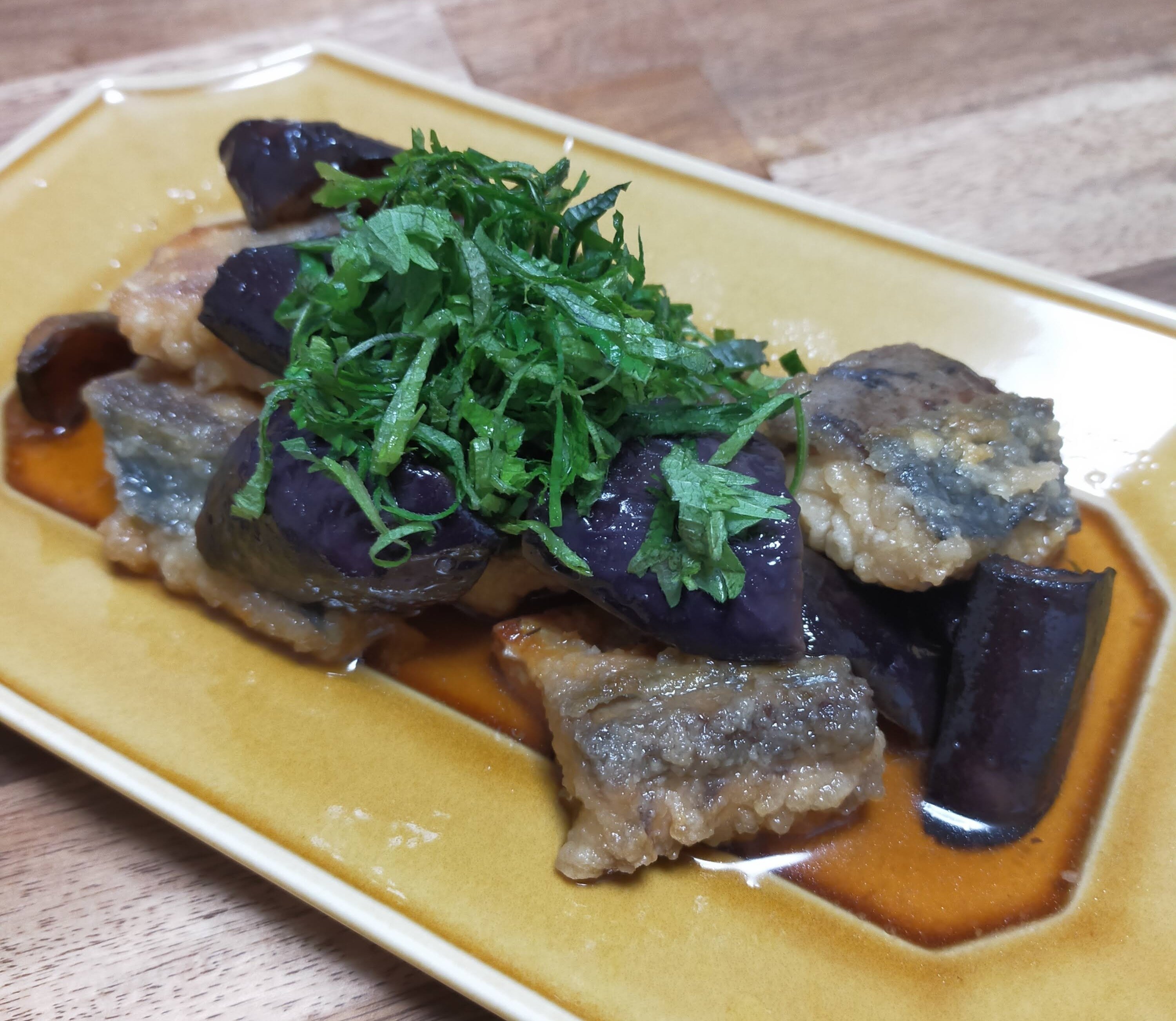 茄子しかないけどなに作る？ ごはん泥棒、召喚しました｜太田 みき