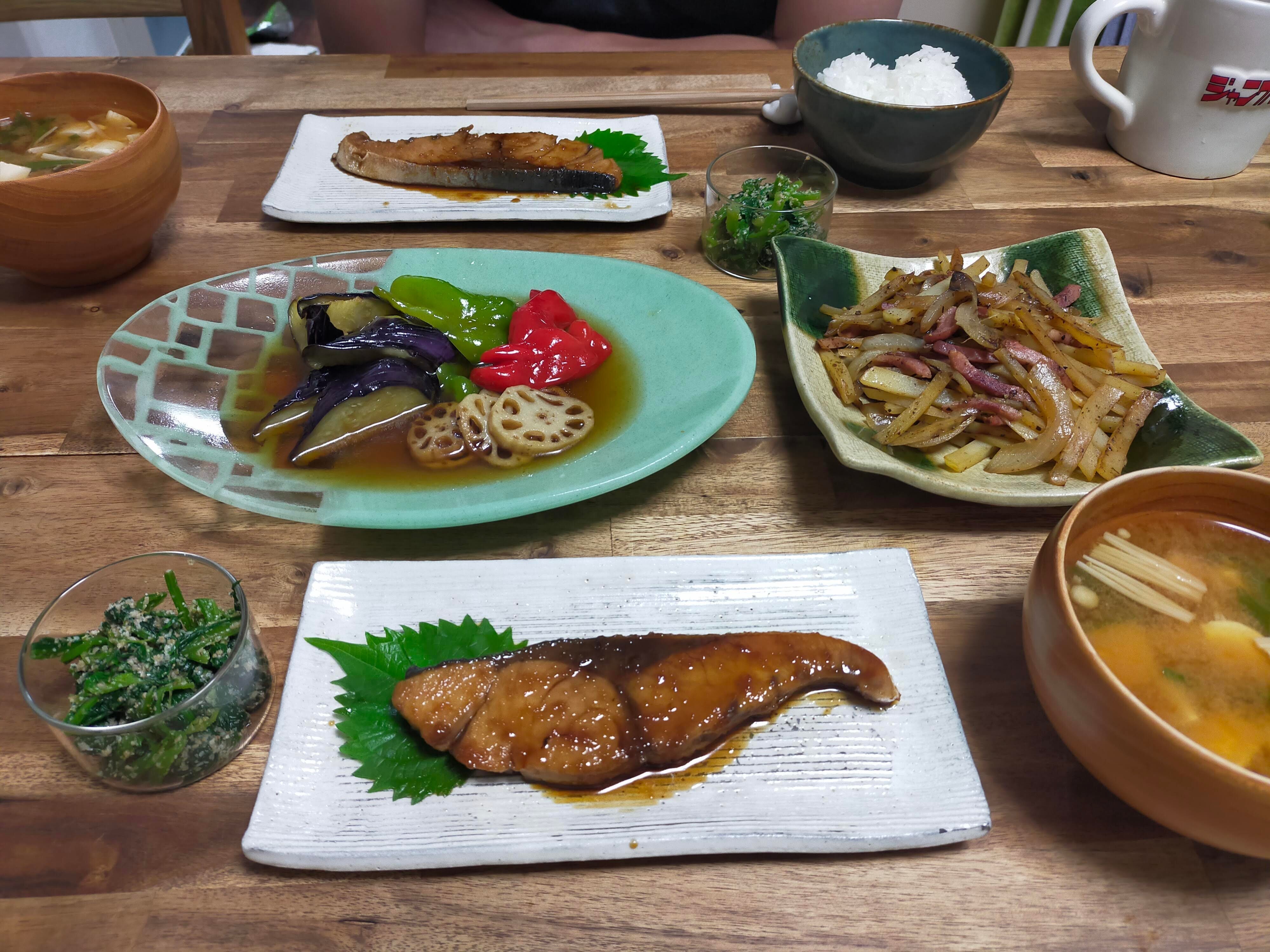 茄子しかないけどなに作る？ ごはん泥棒、召喚しました｜太田 みき