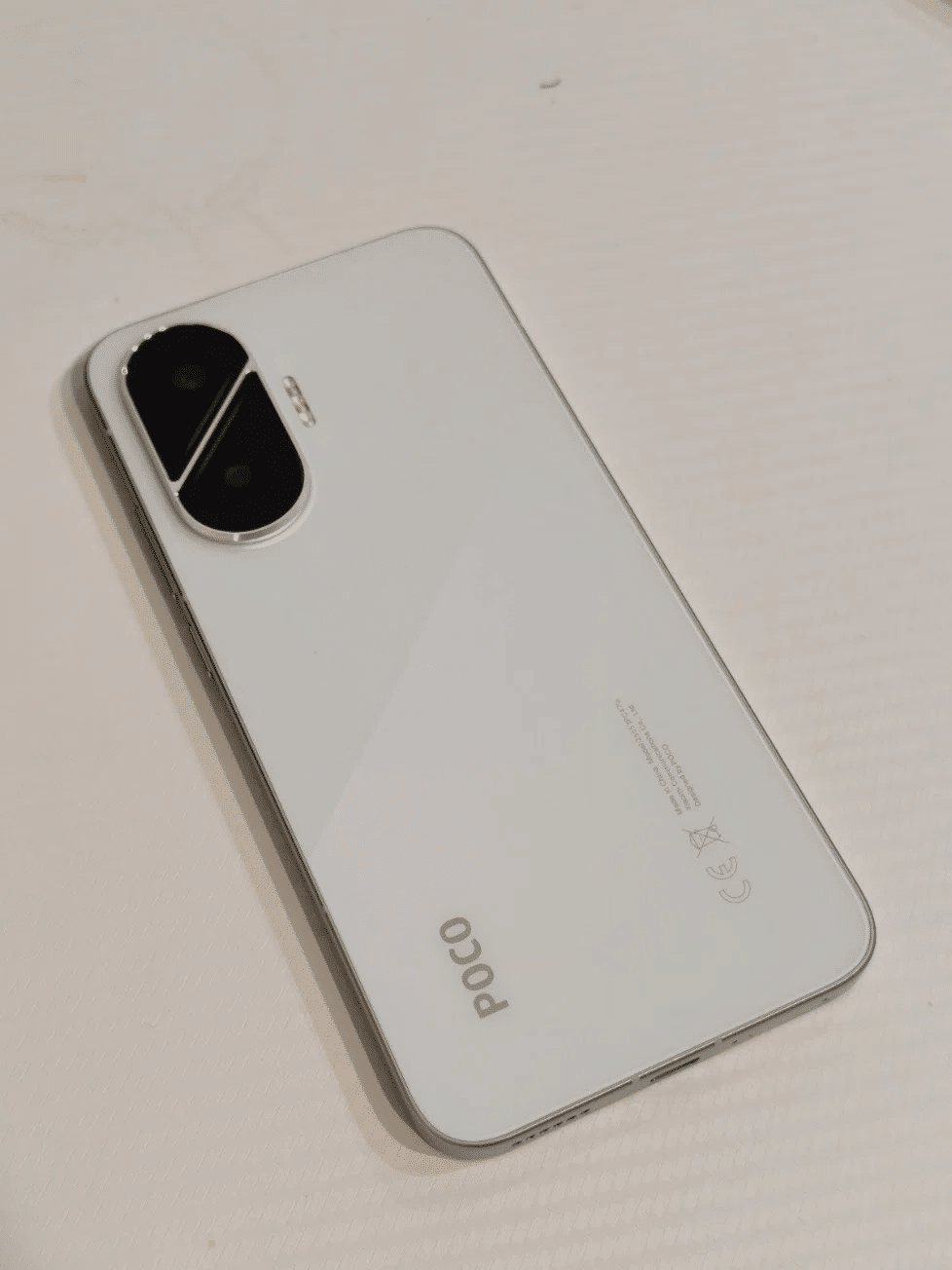 POCO F7レビュー ～満を持して登場のコスパ王者～｜カトユー