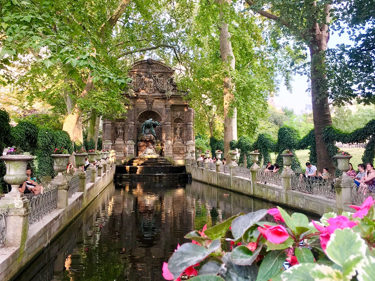 旅心を誘う絶景ミステリーの世界─フランス革命記念日に寄せて【後編