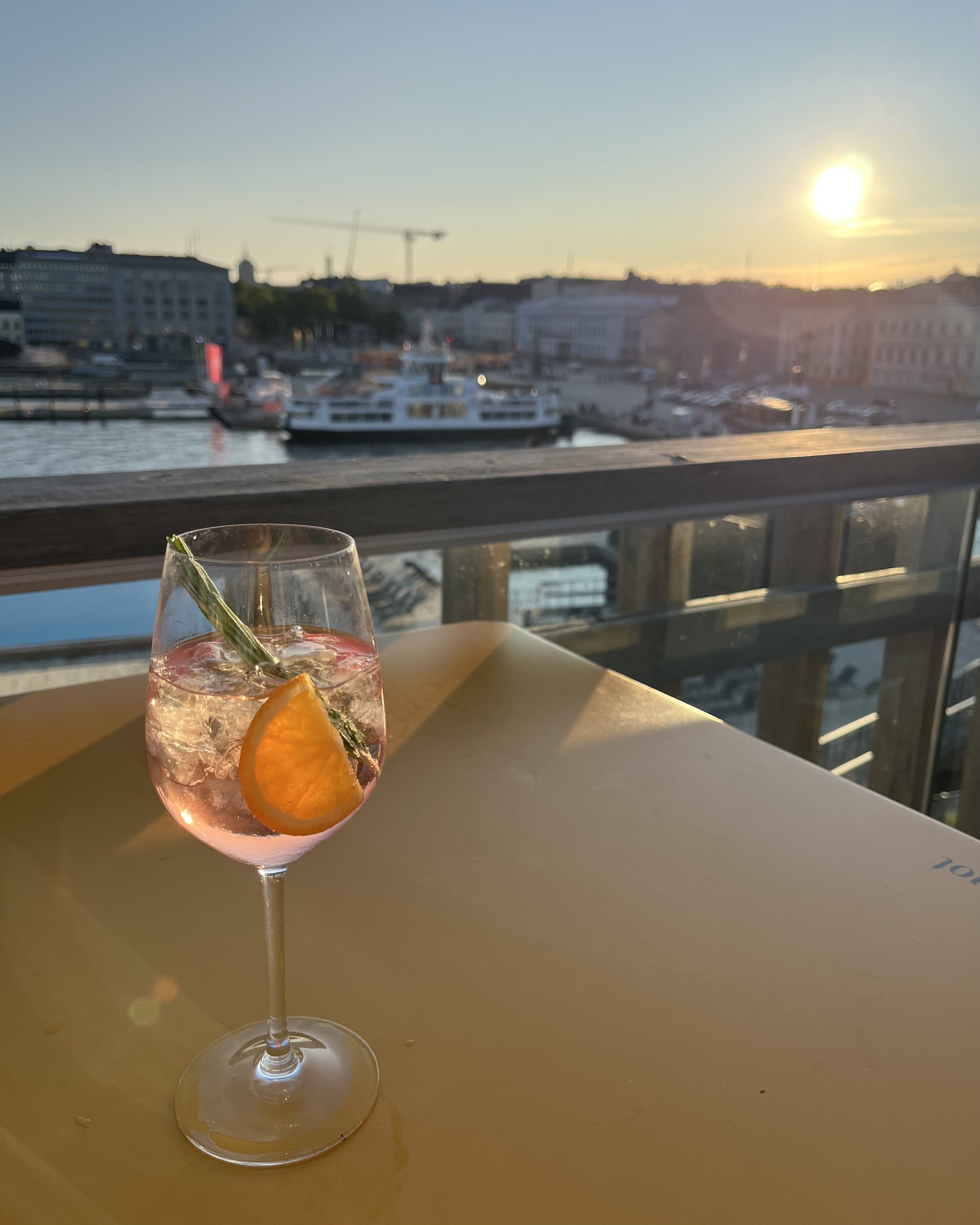 フィンランドの白夜がいろいろ衝撃的だったお話｜橘田 絵里香（えりお