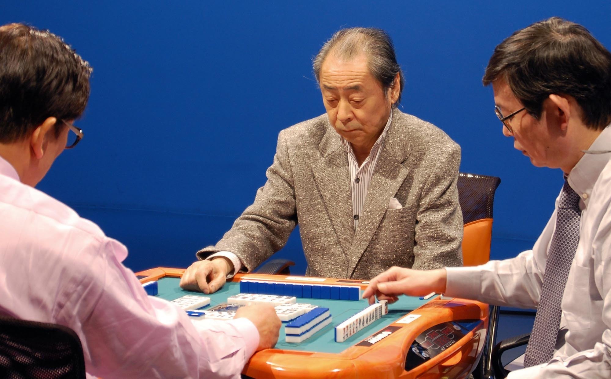 小島武夫は博多の雀荘で〝もまれ〟ながら腕を上げた【東2局】｜東スポnote