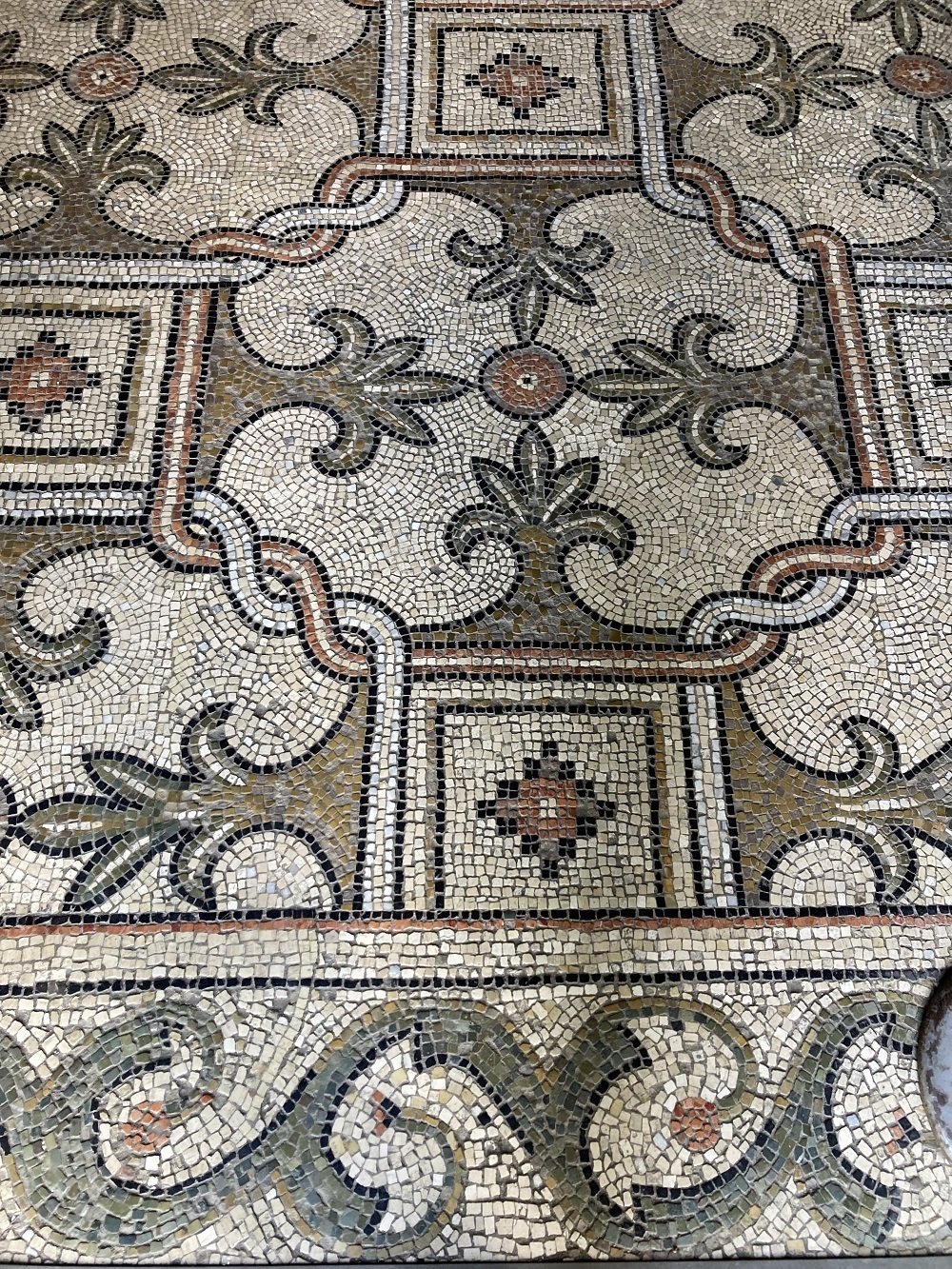 19：古都ラヴェンナで豪華絢爛なビザンティン美術のモザイクに息をのむ