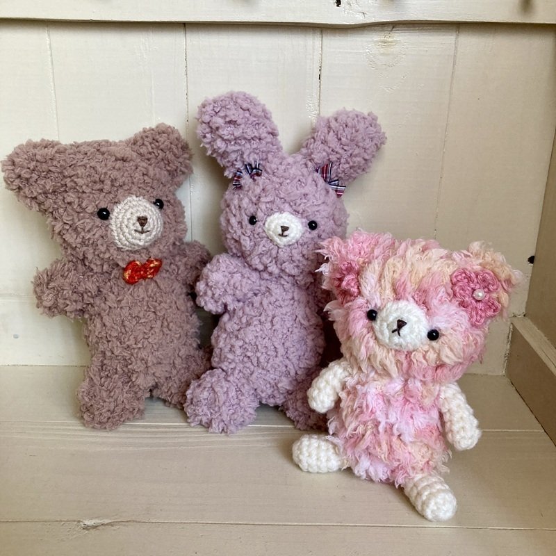 ハンドメイド作家さんのくまちゃん人形 100均DIY】ポンポンくまさんの作り方②🧸 - YouTube