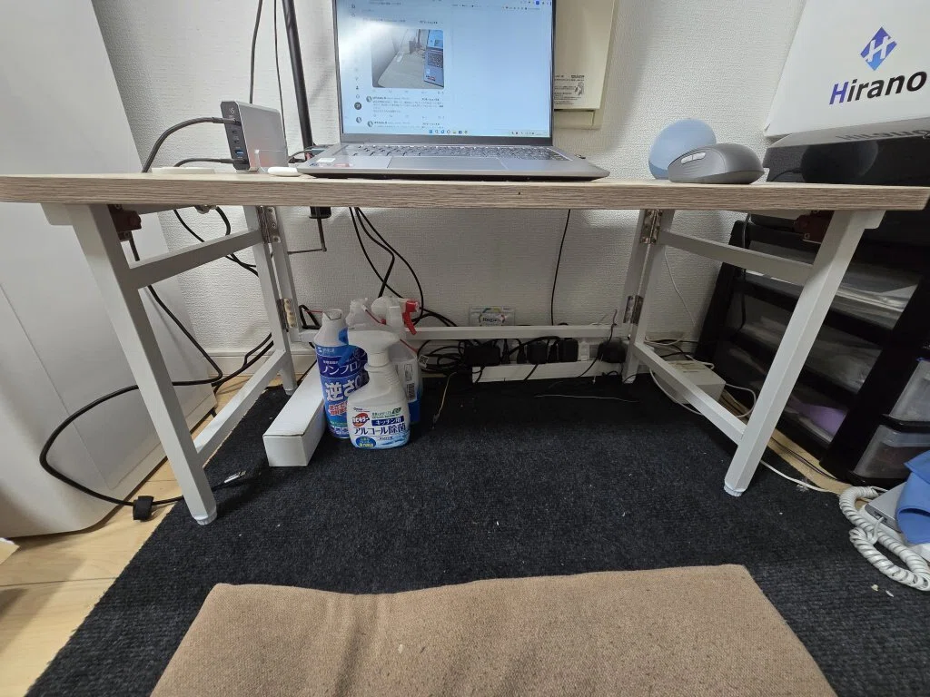 引き出しのない机に、簡単に引き出しを作る方法｜ぱそふぉん