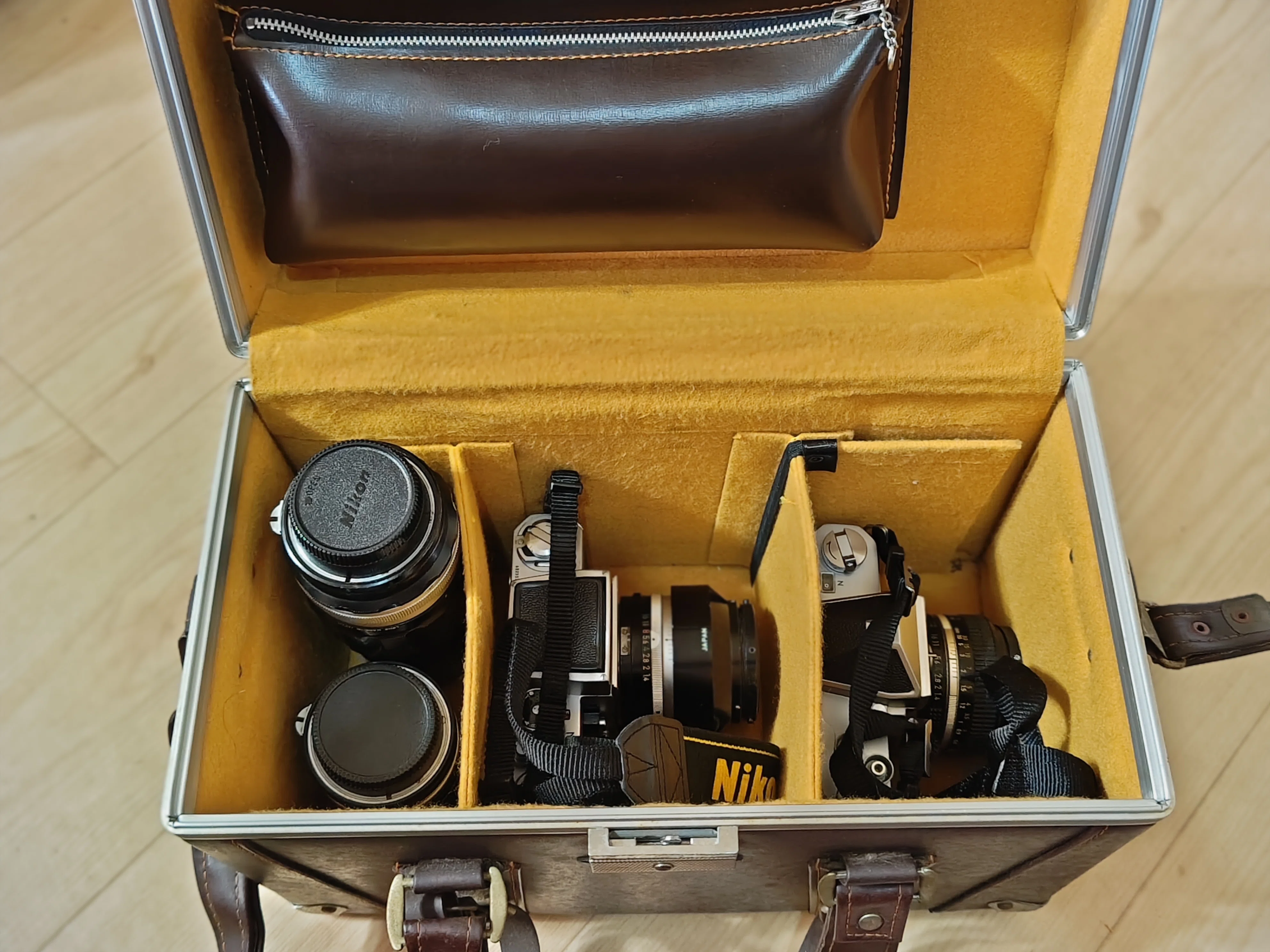 kazのこんなカメラ㊱ Nikon F｜kaz@Pinguist!